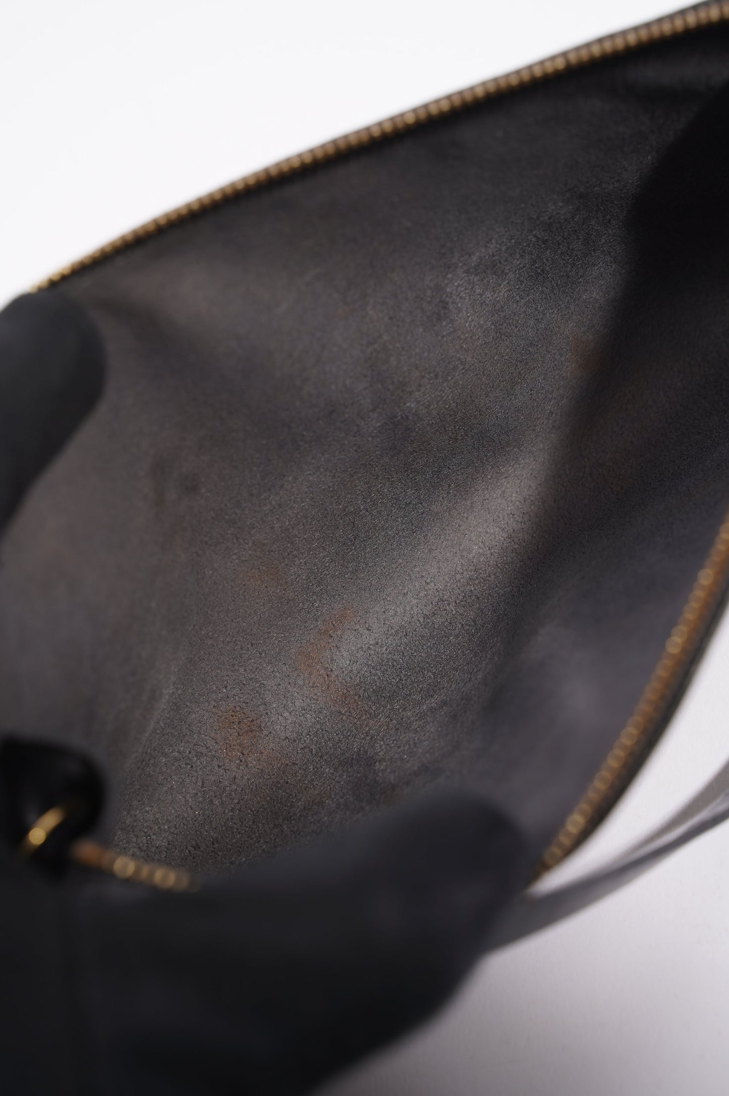 Louis Vuitton Womens Pochette Accessoire Black Epi Leather