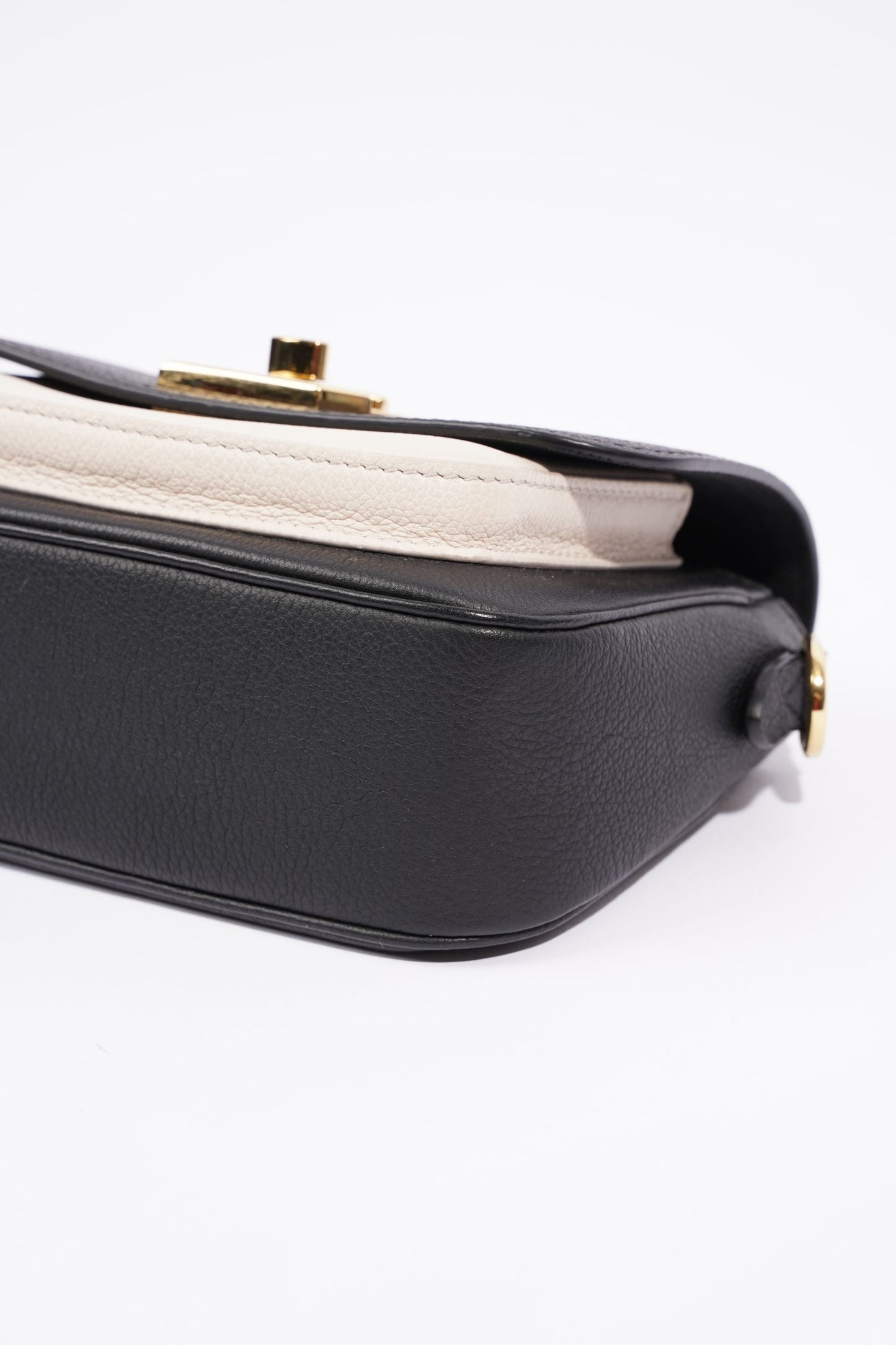 Louis Vuitton Womens Lockme Tender Black / White Leather