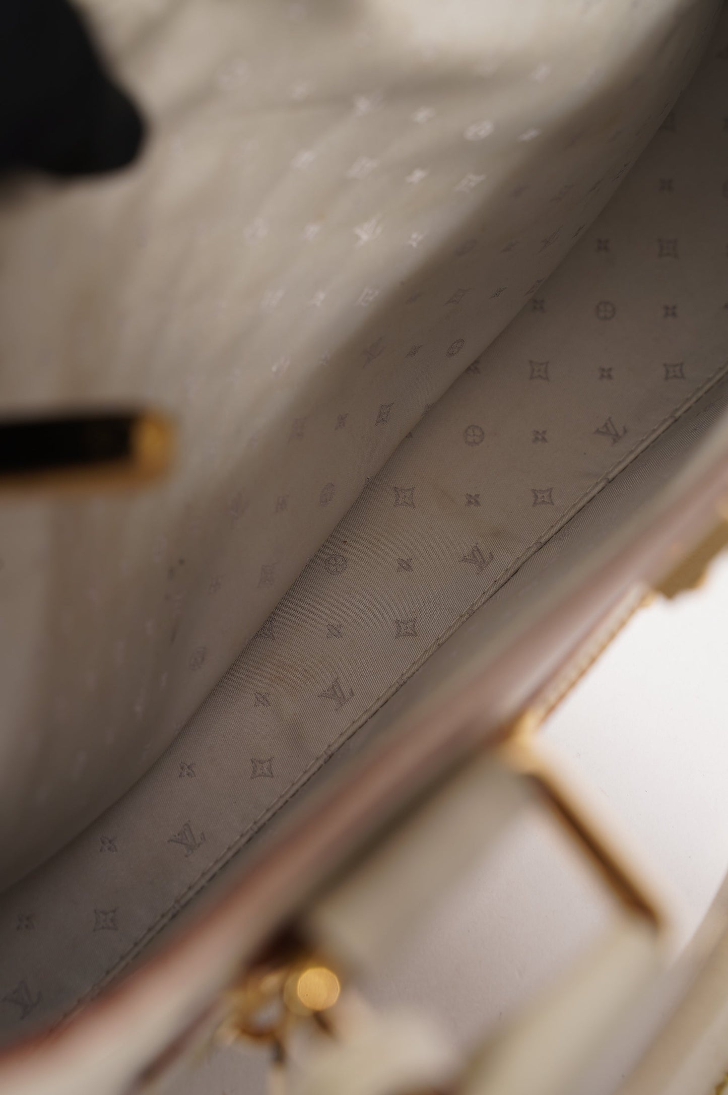 Louis Vuitton Womens Vintage Suhali Le Fabuleux Tote Bag White / Gold