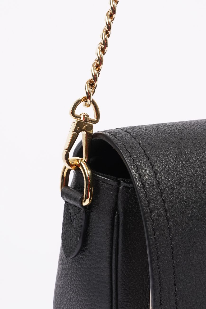 Louis Vuitton Womens Lockme Tender Black / White Leather