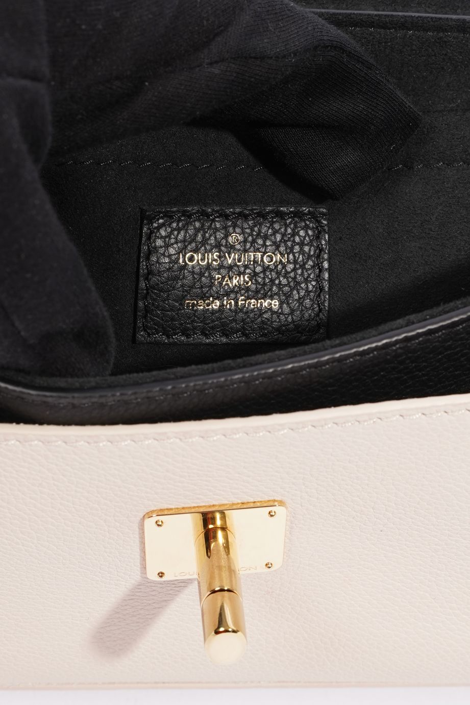 Louis Vuitton Womens Lockme Tender Black / White Leather