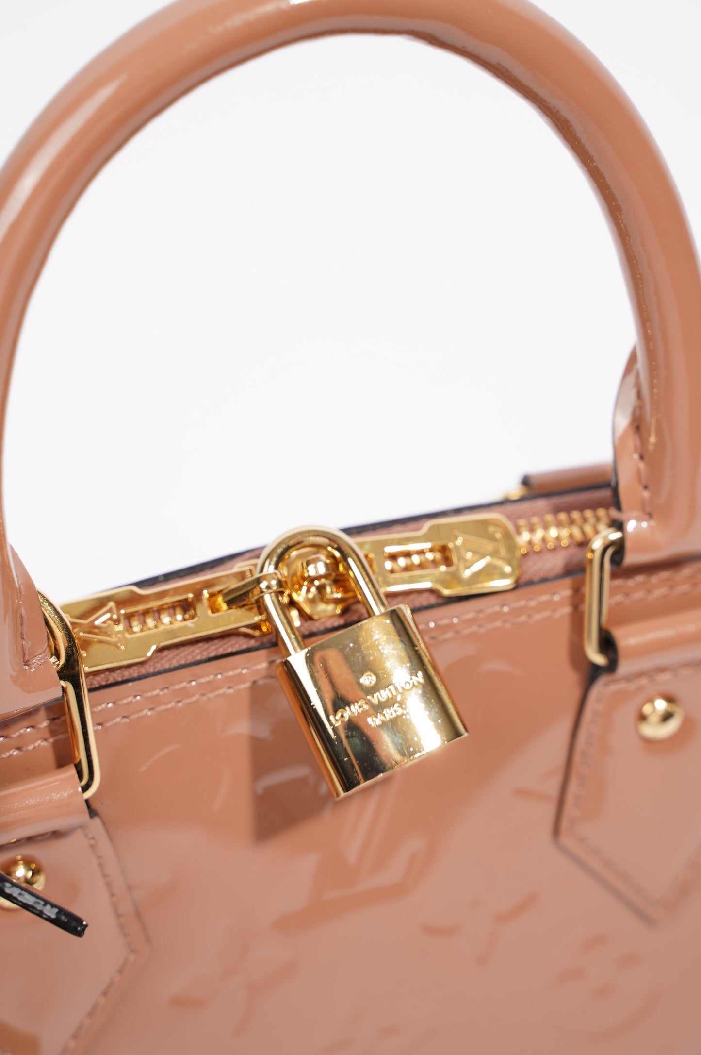 Louis Vuitton Womens Alma Rose Vernis BB