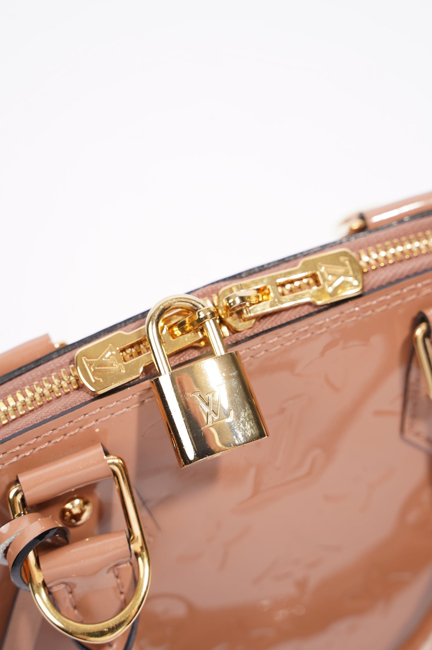 Louis Vuitton Womens Alma Rose Vernis BB