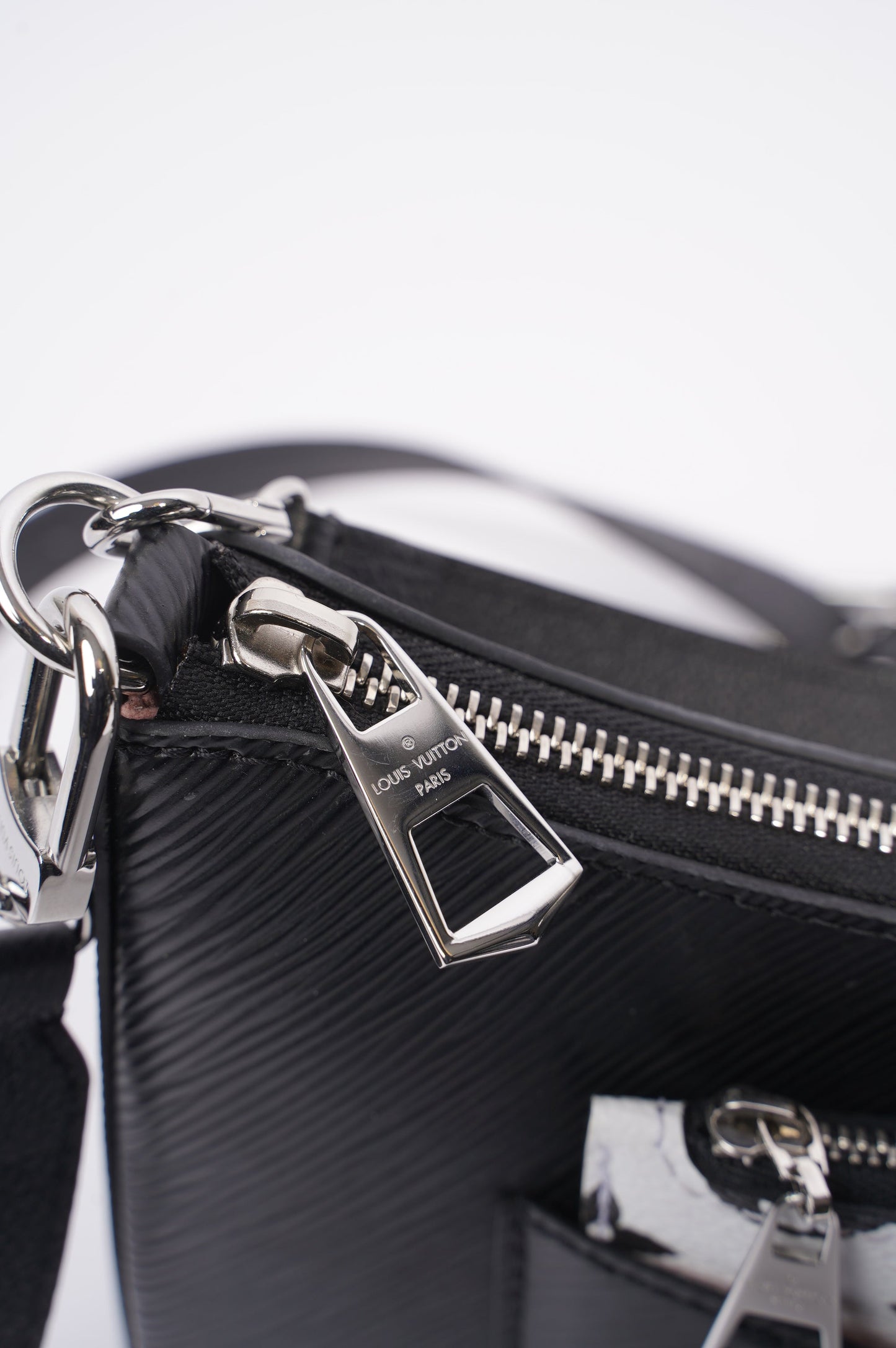Louis Vuitton Womens Marelle Bag Black Epi Leather