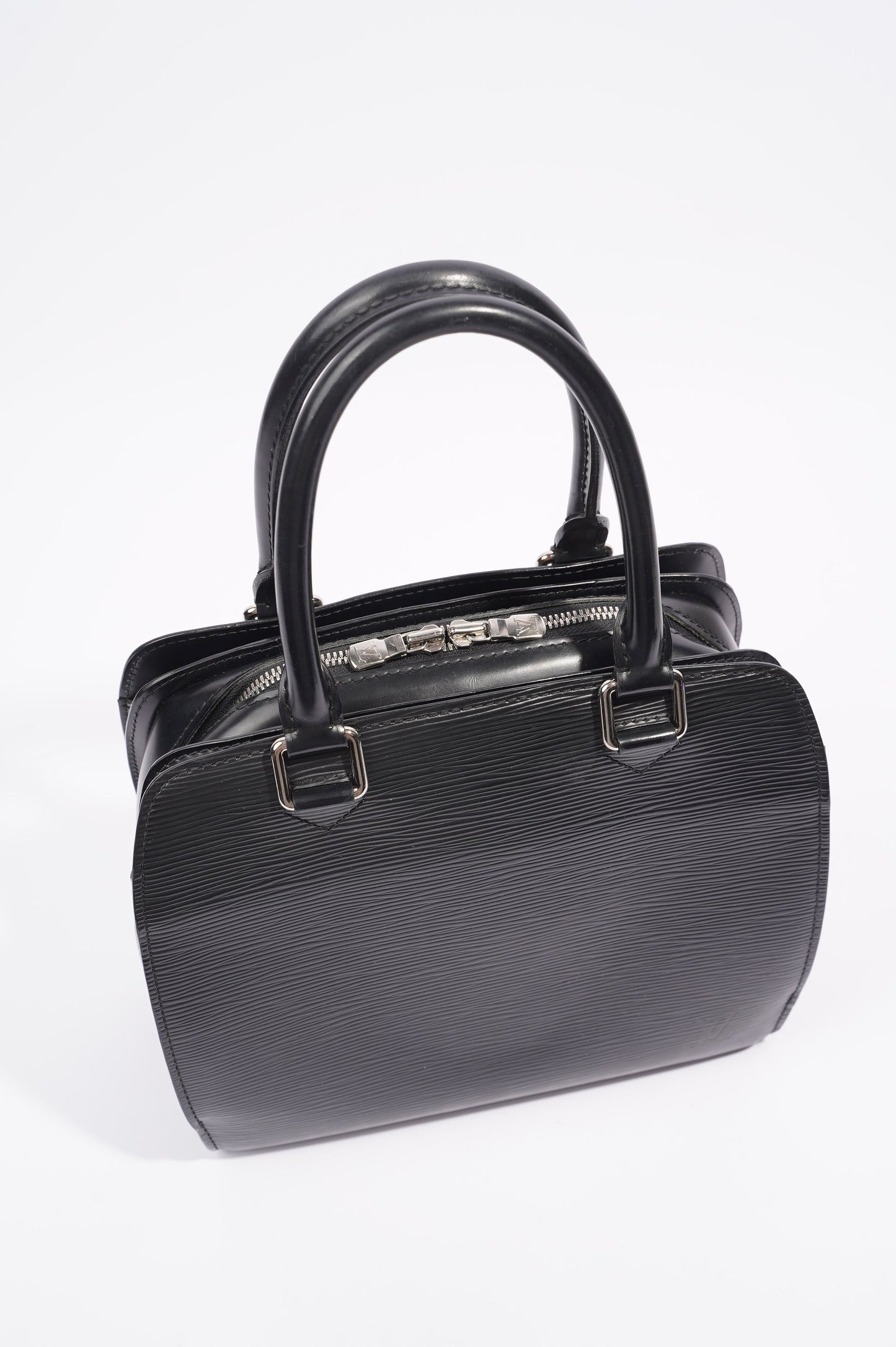Louis Vuitton Womens Pont Neuf Black Epi Leather