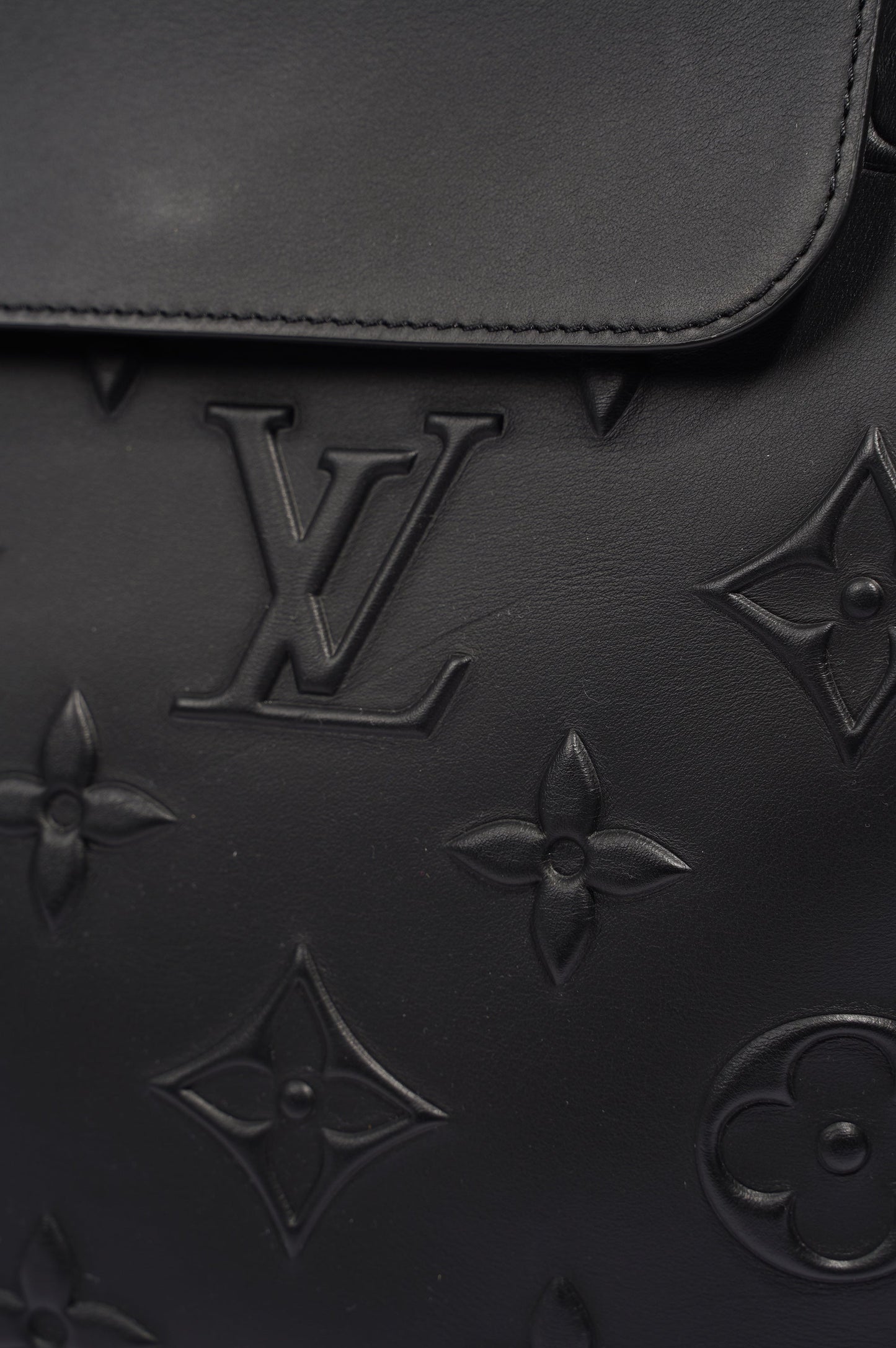 Louis Vuitton Womens Steamer Tote Black