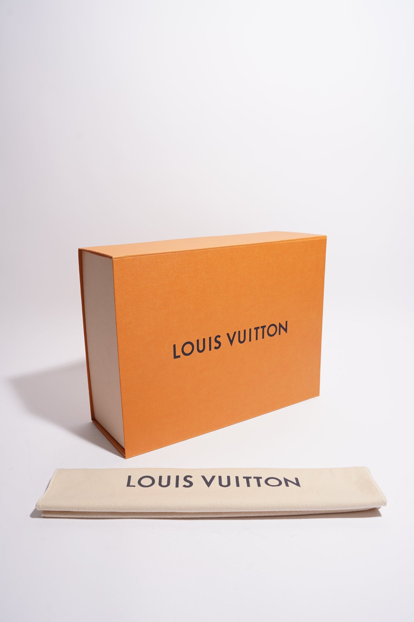 Louis Vuitton Womens Twist Black Epi Leather