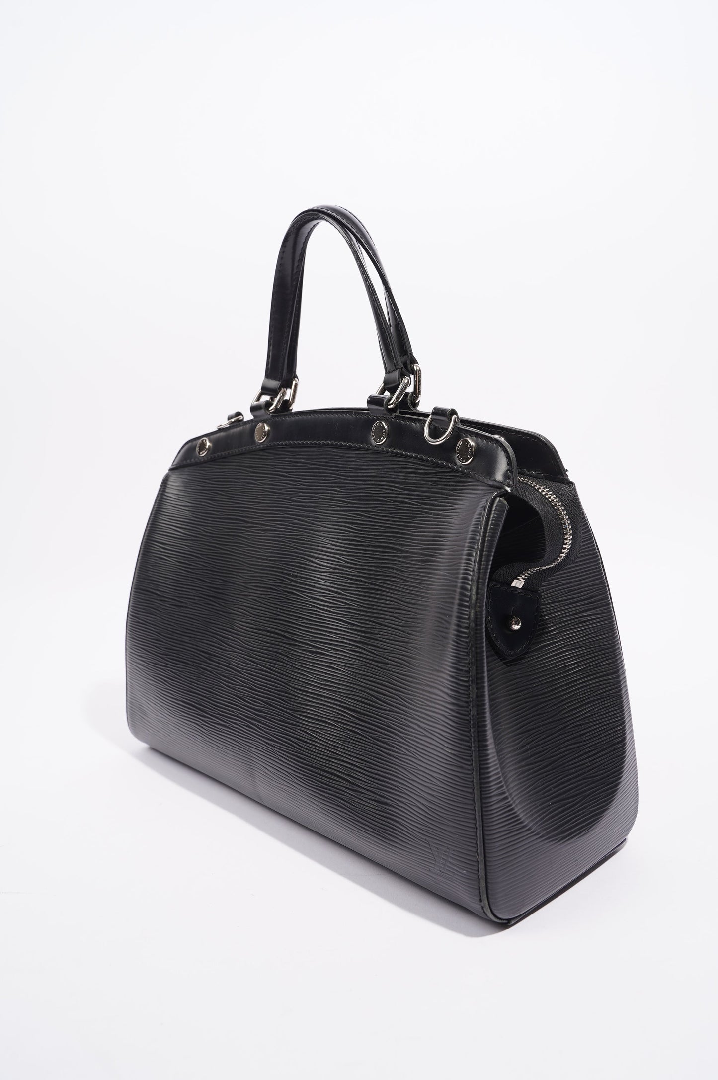 Louis Vuitton Womens Brea Black Epi Leather MM