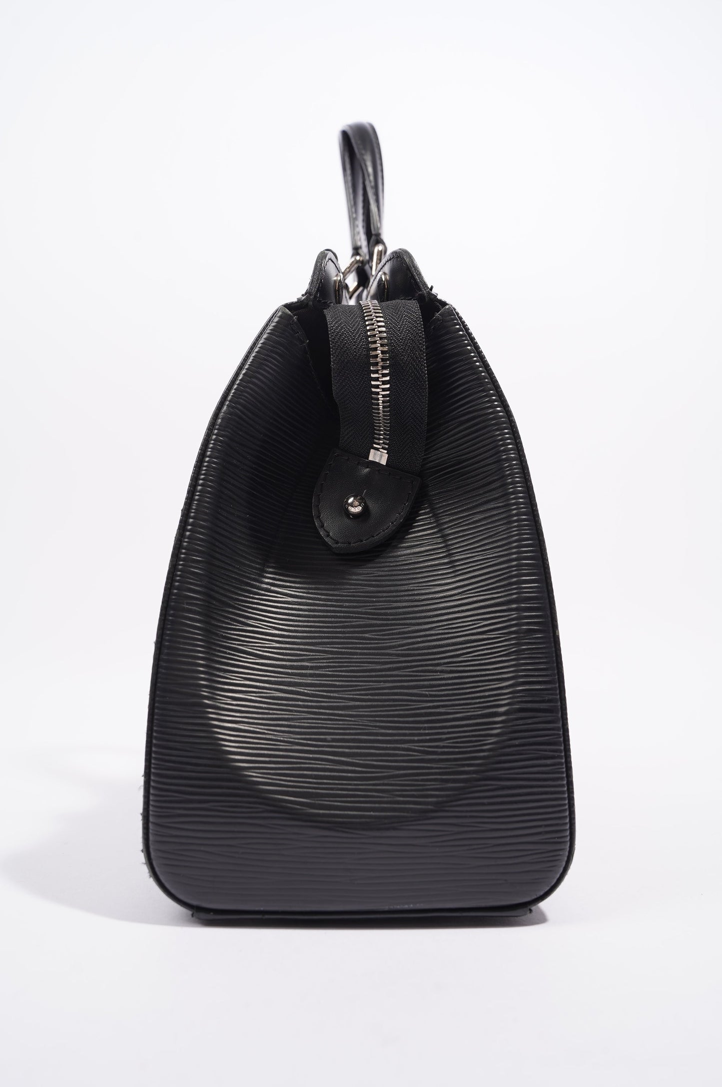 Louis Vuitton Womens Brea Black Epi Leather MM