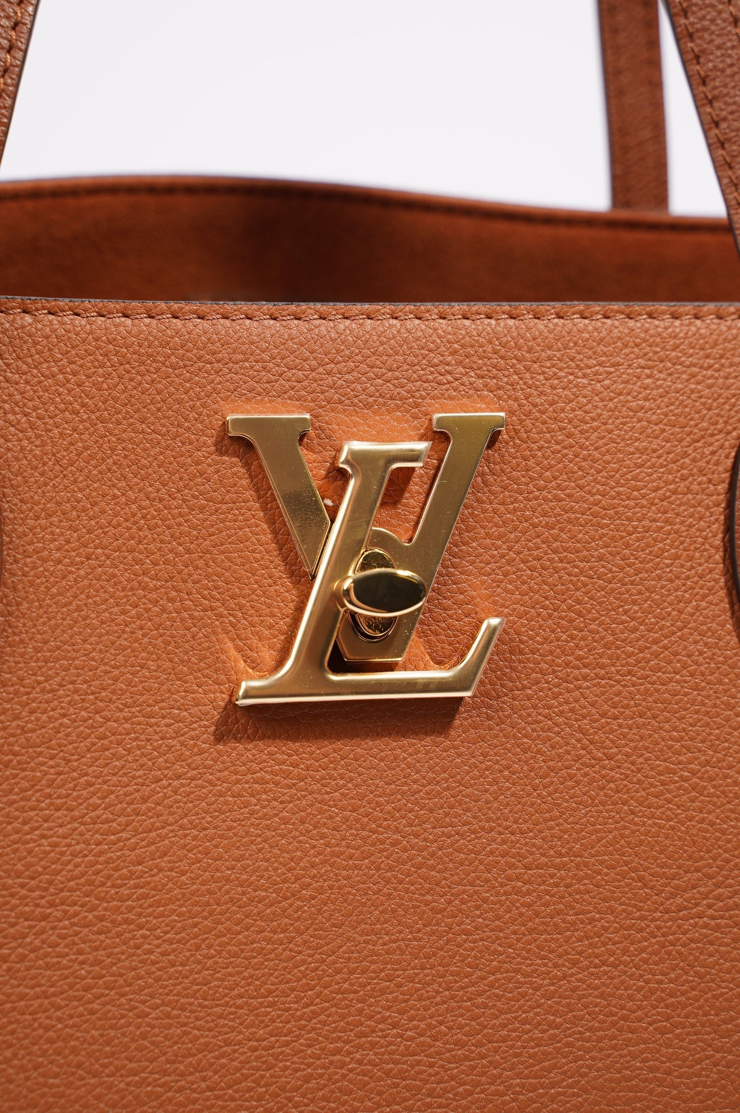 Louis Vuitton Womens Lockme Shopping Bag Chataigne