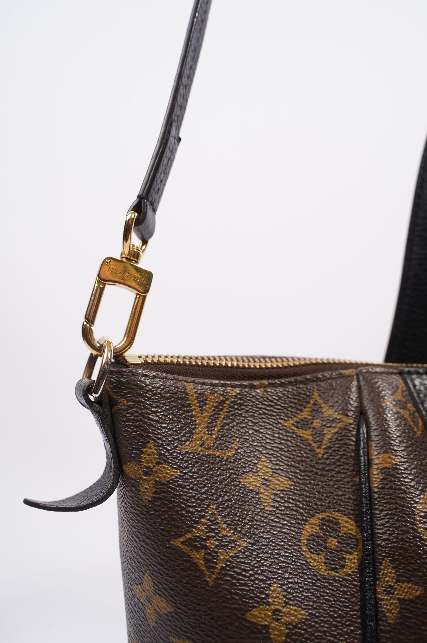 Louis Vuitton Womens Estrella Tote Bag Monogram / Black MM