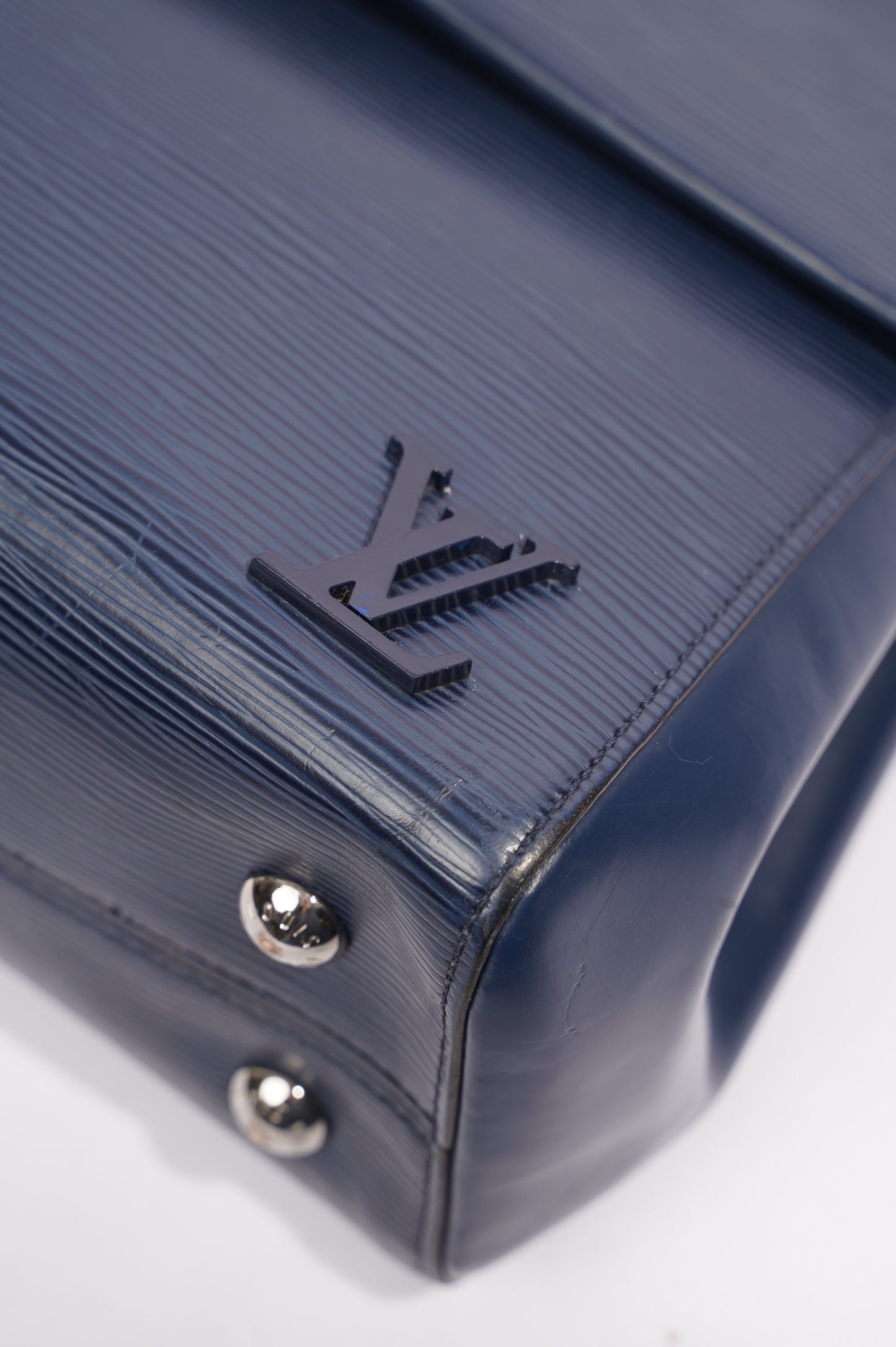 Louis Vuitton Womens Cluny Bag Indigo Epi Leather MM