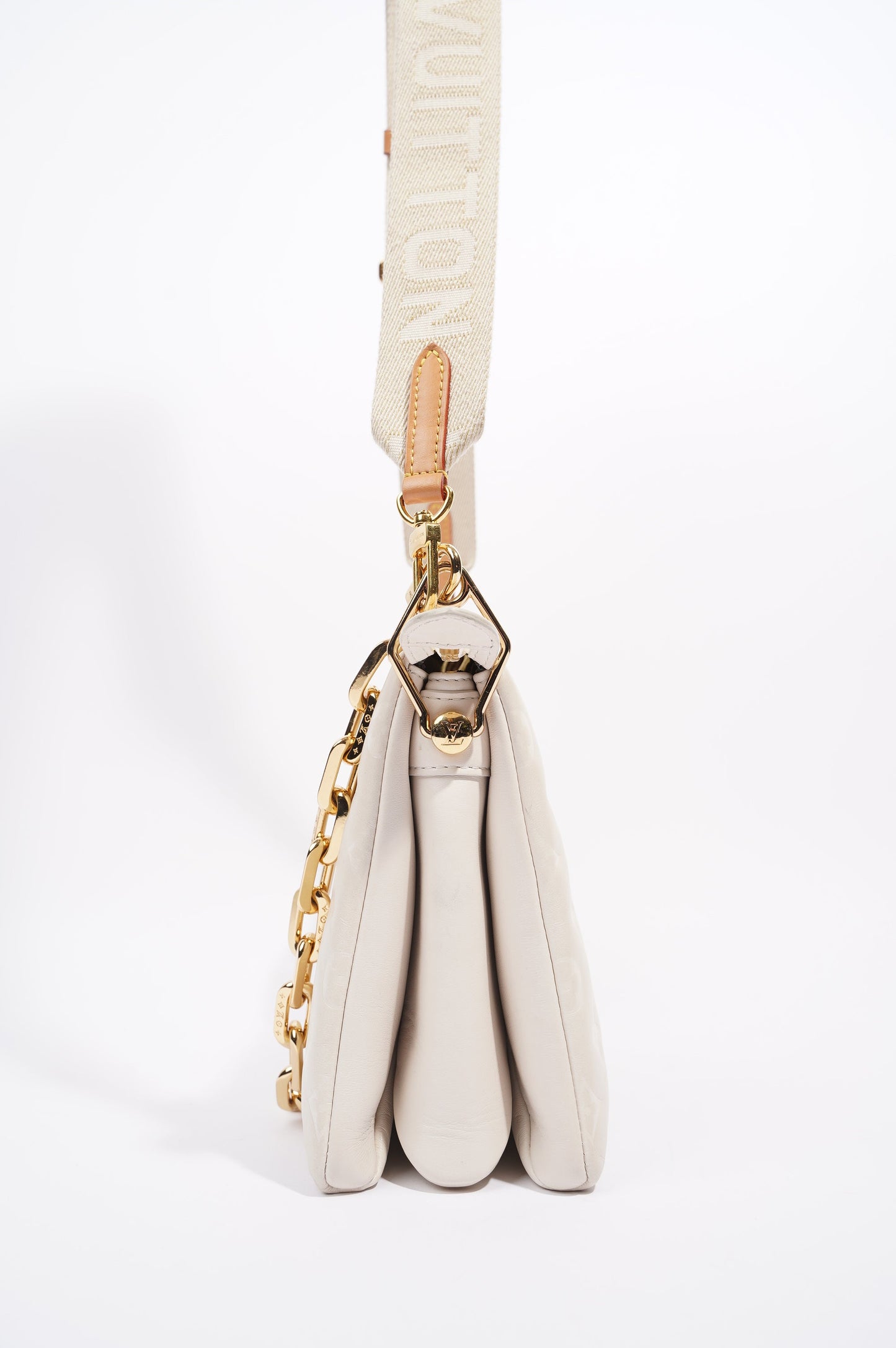 Louis Vuitton Womens Coussin Cream PM