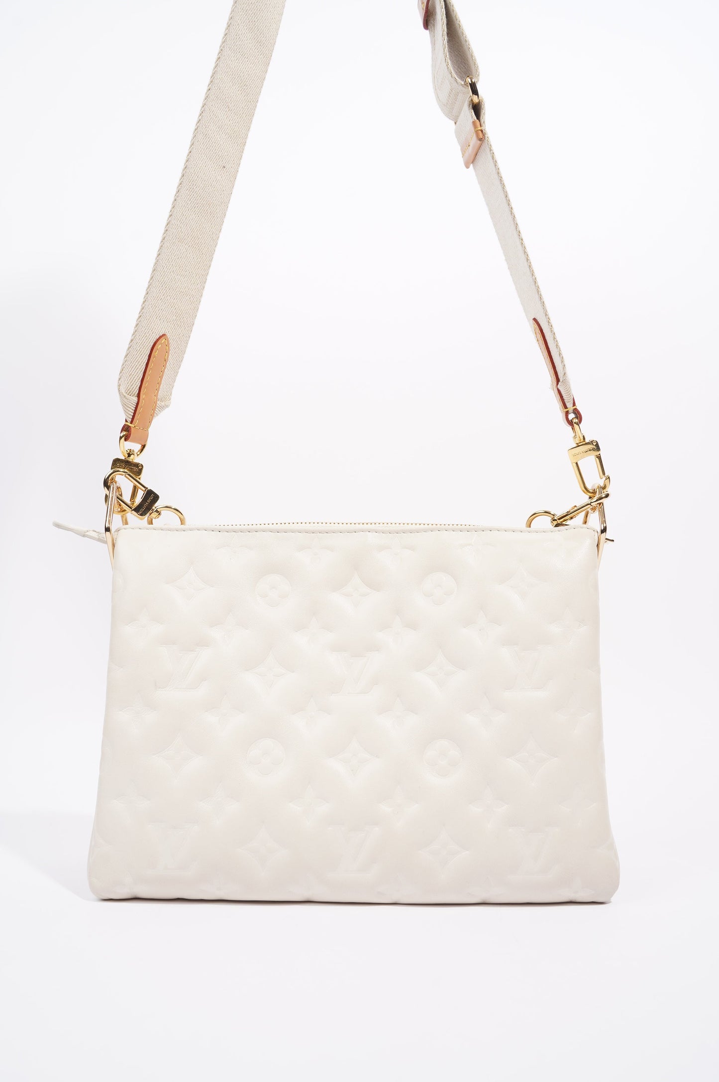 Louis Vuitton Womens Coussin Cream PM
