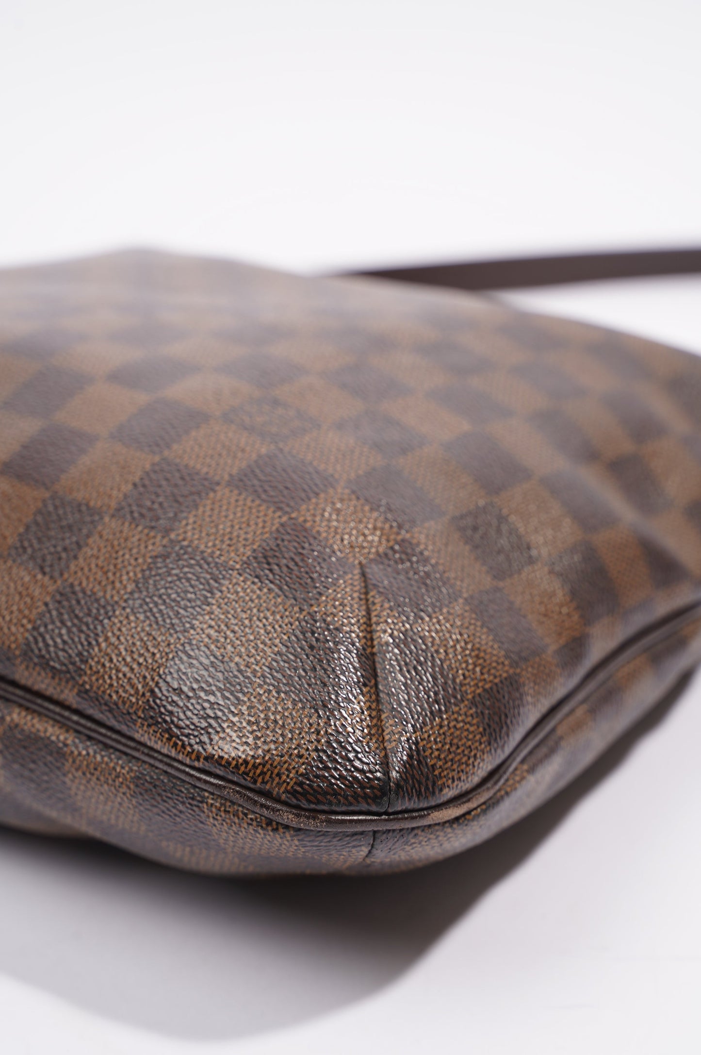 Louis Vuitton Womens Vintage Bloomsbury Damier Ebene