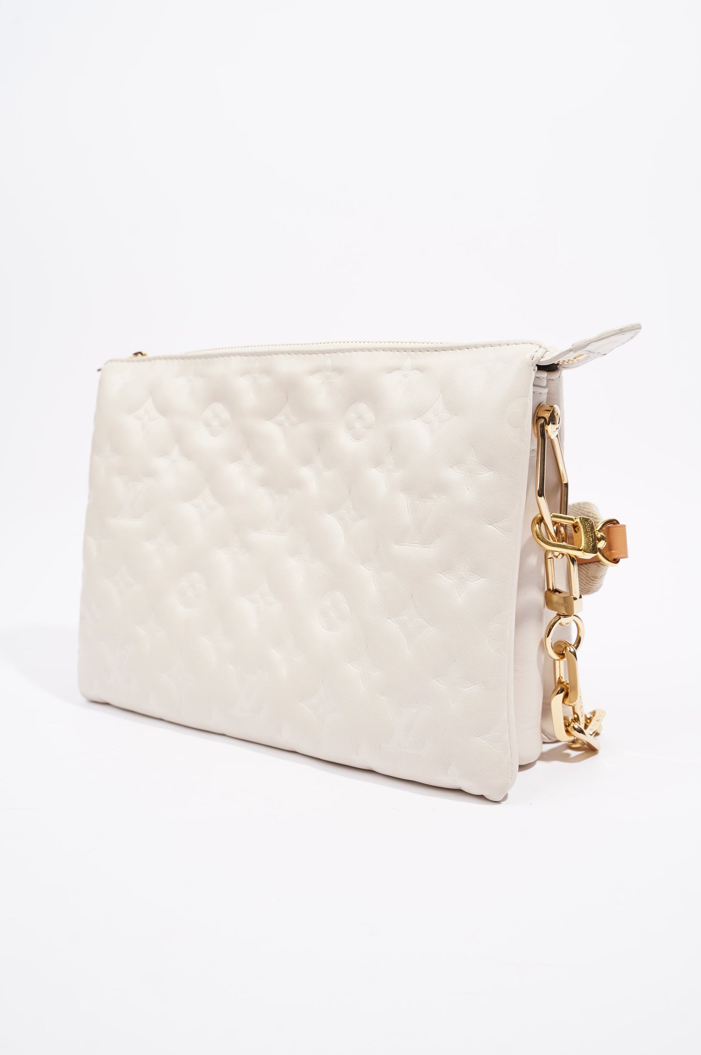 Louis Vuitton Womens Coussin Cream PM