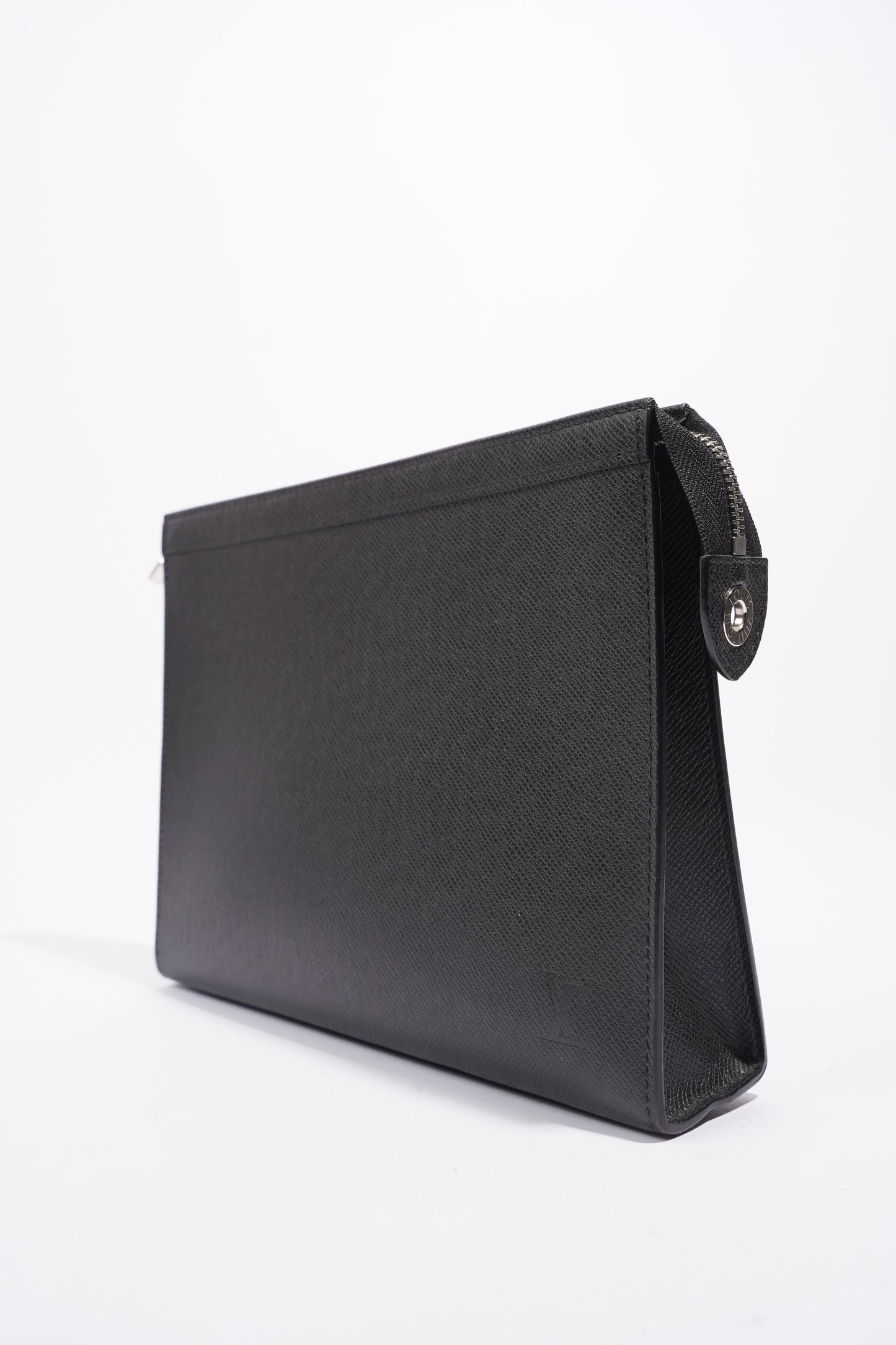 Louis Vuitton Mens Pochette Voyage Black MM