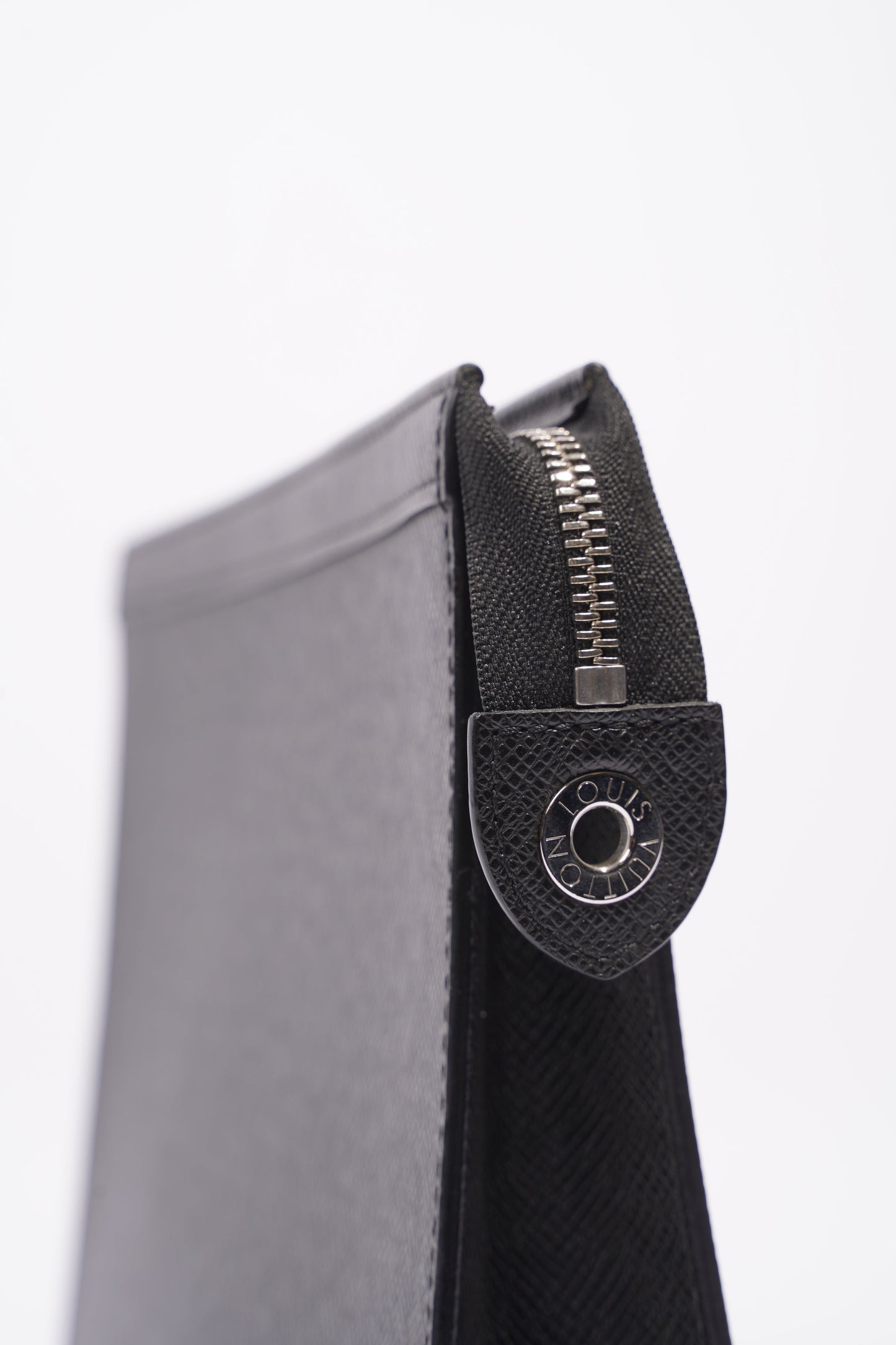 Louis Vuitton Mens Pochette Voyage Black MM