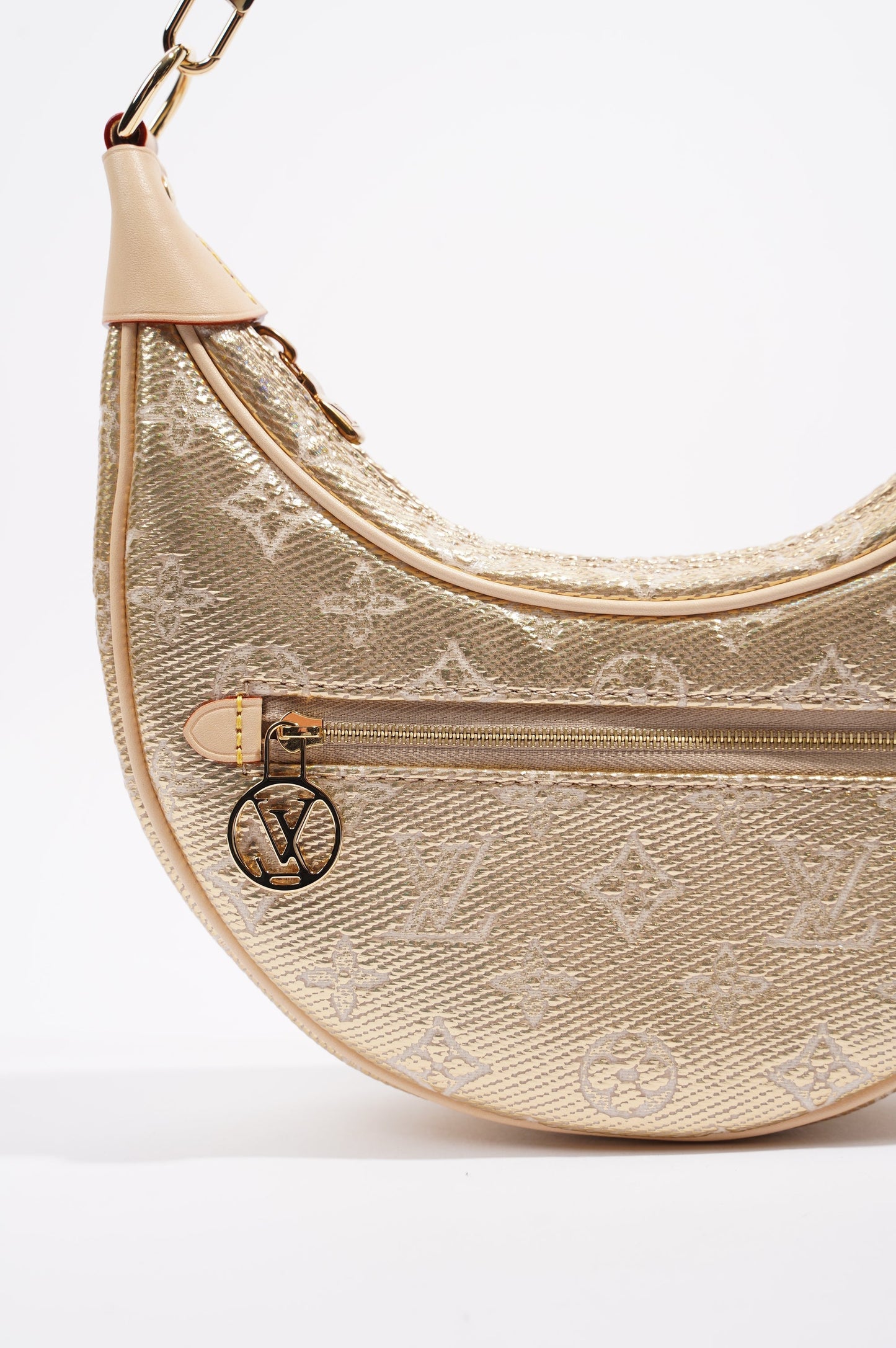 Louis Vuitton Womens Loop Bag Monogram Canvas PM