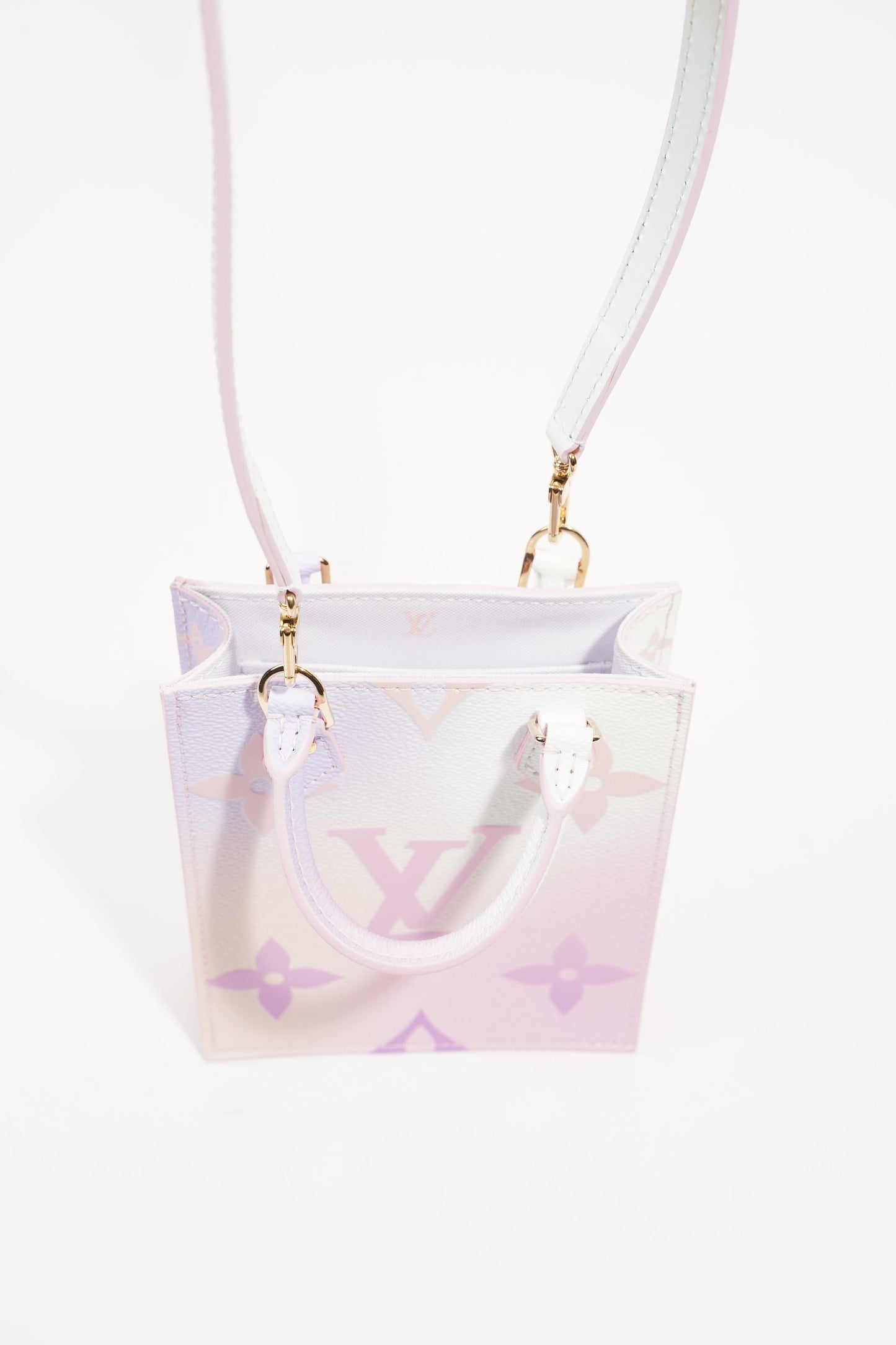 Louis Vuitton Womens Petit Sac Plat
