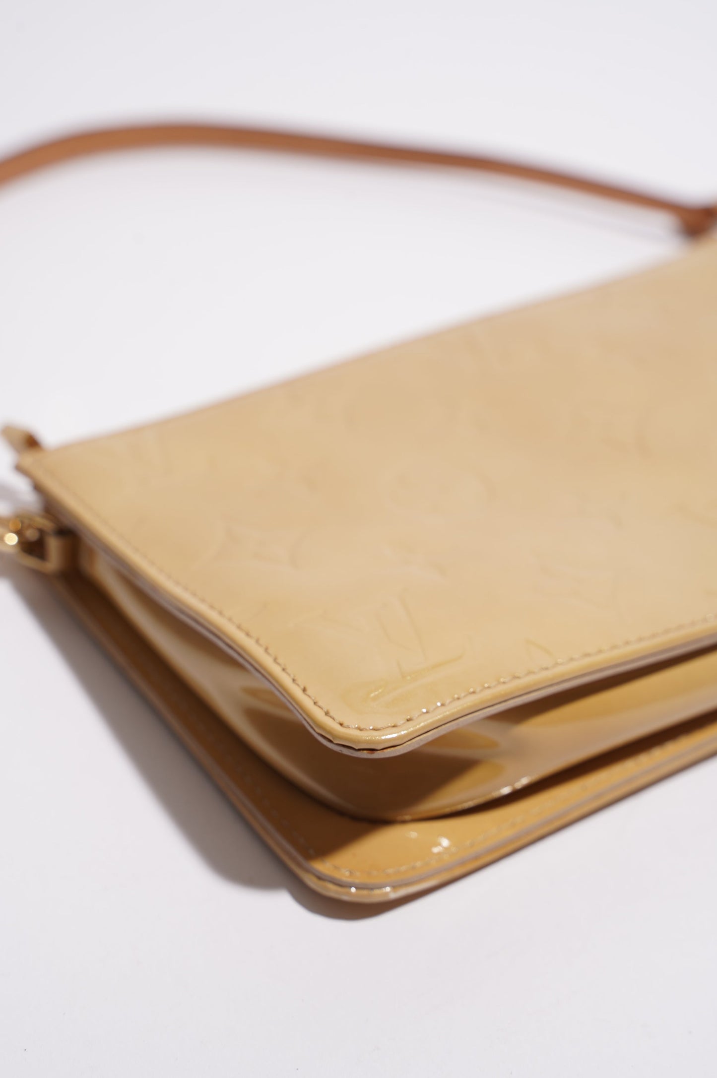Louis Vuitton Womens Vintage Pochette Accessoire Mustard Vernis