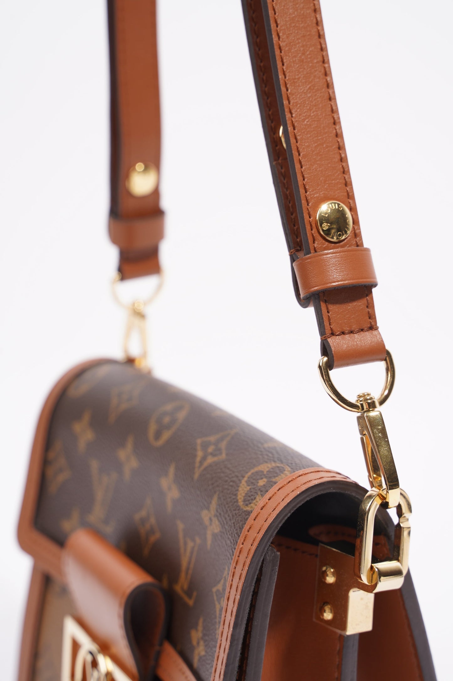 Louis Vuitton Womens Dauphine Mini Bag Monogram