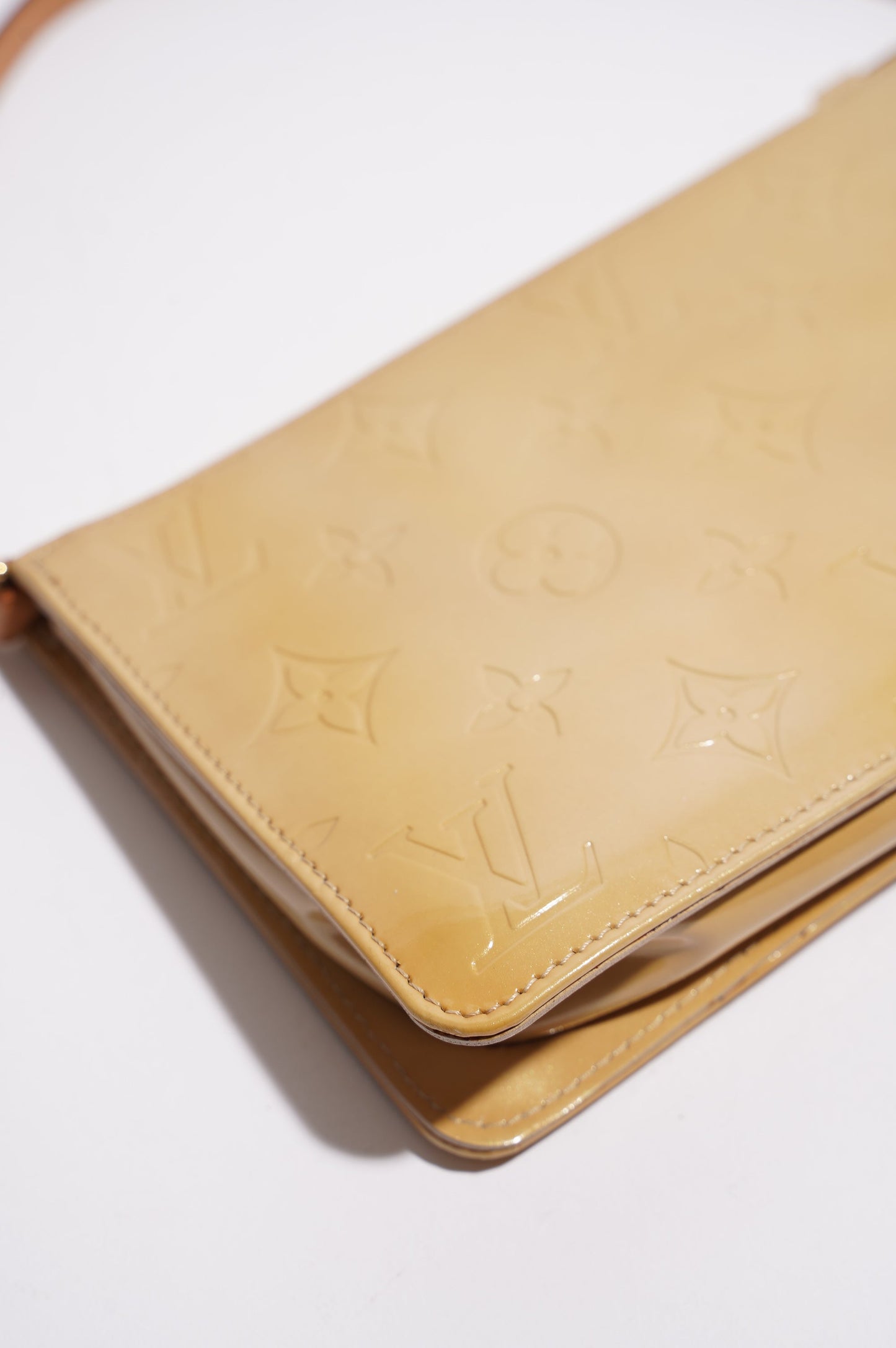 Louis Vuitton Womens Vintage Pochette Accessoire Mustard Vernis