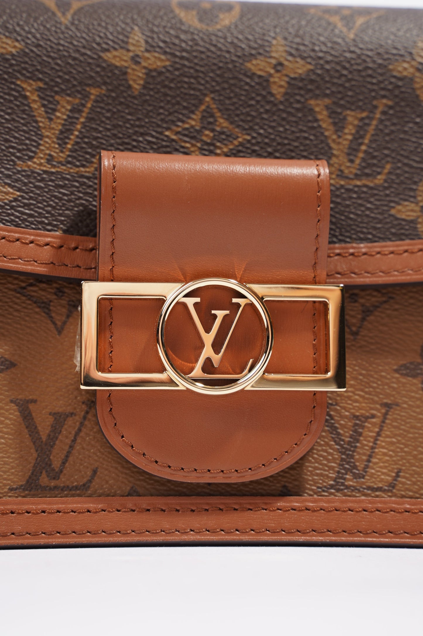 Louis Vuitton Womens Dauphine Mini Bag Monogram