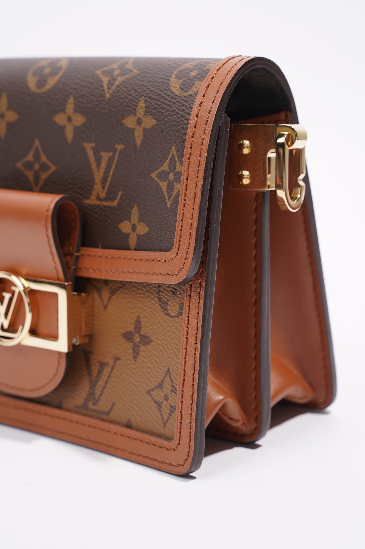 Louis Vuitton Womens Dauphine Mini Bag Monogram