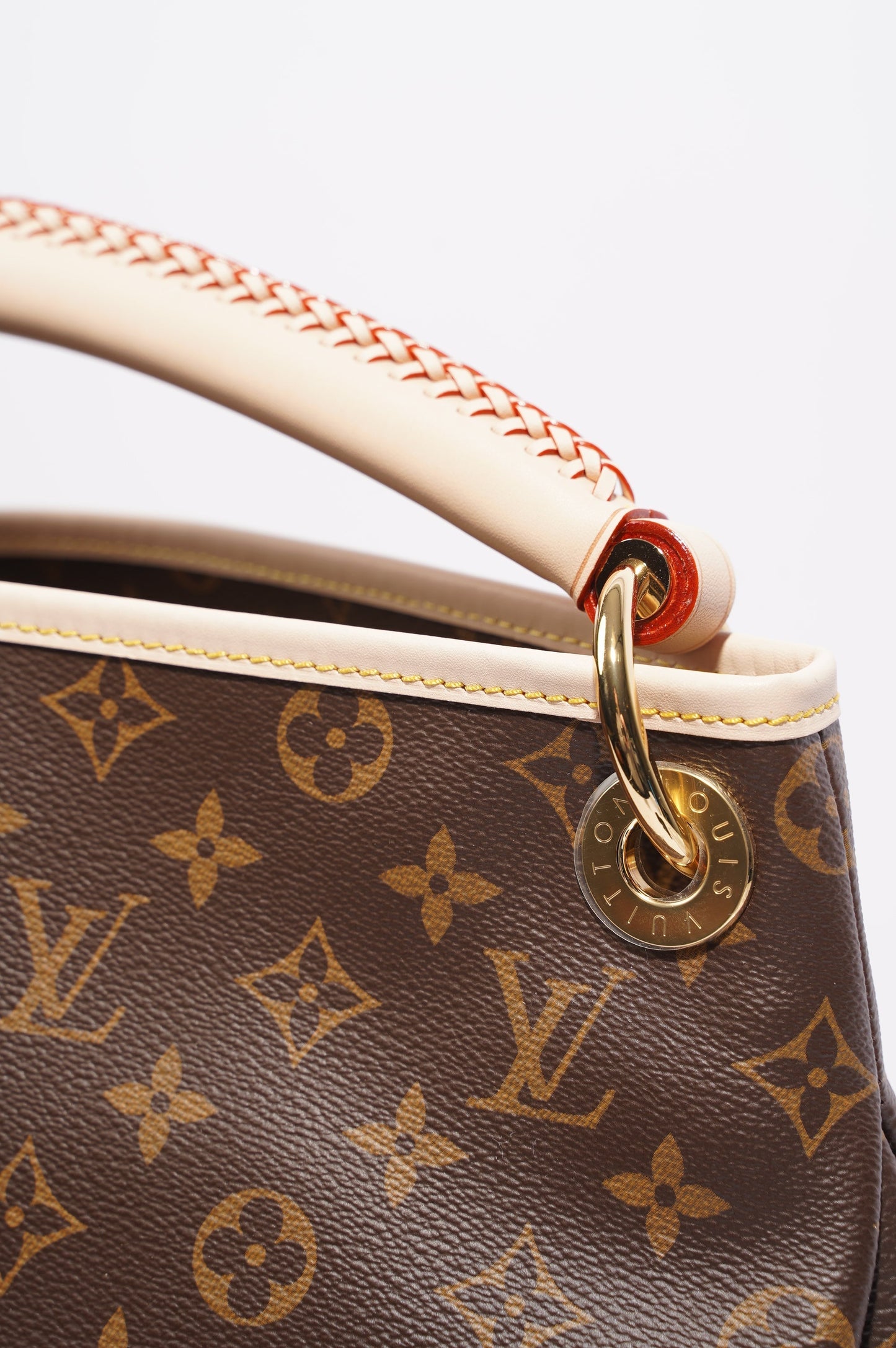 Louis Vuitton Womens Artsy Monogram Cream MM