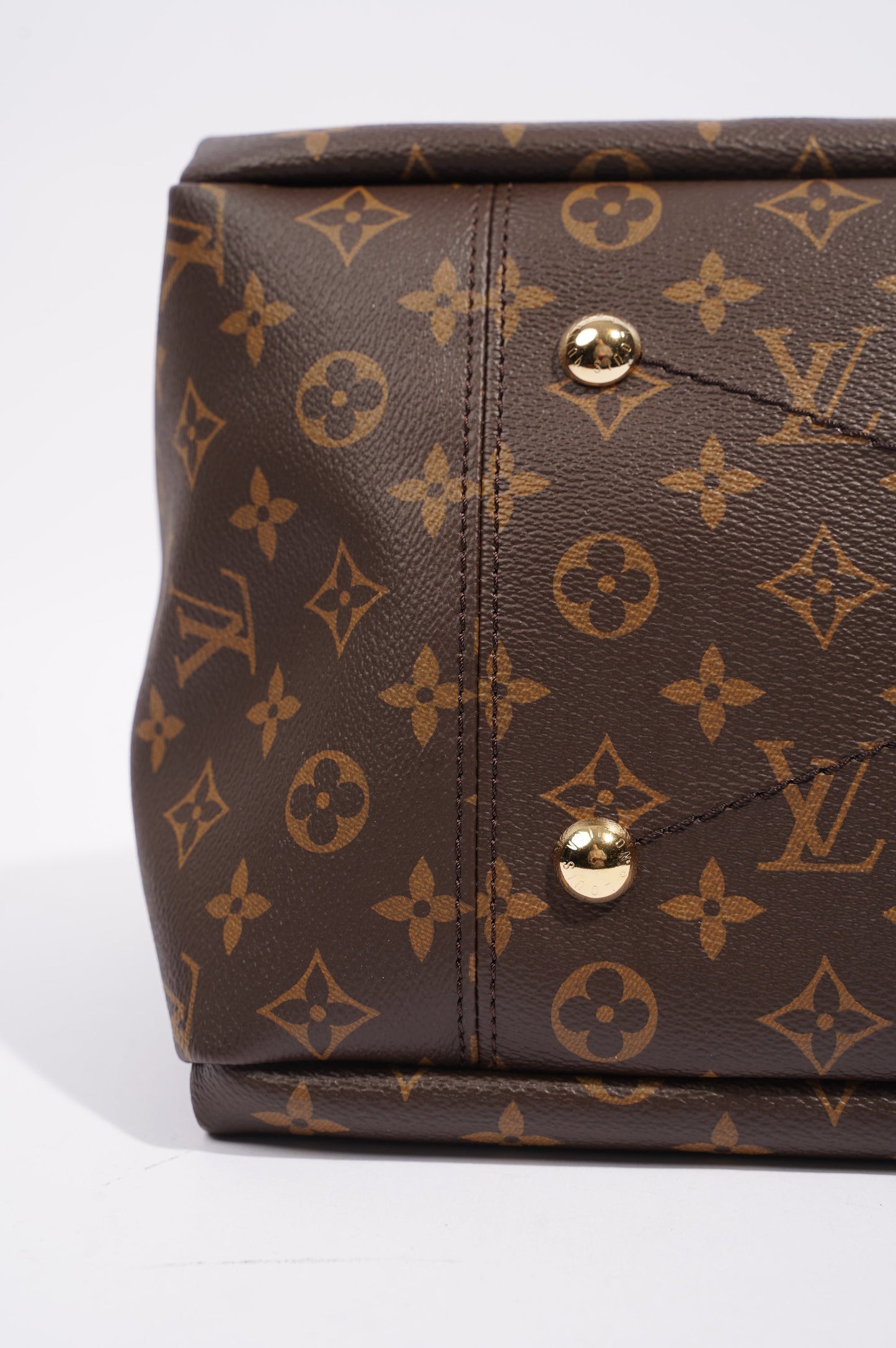 Louis Vuitton Womens Artsy Monogram Cream MM