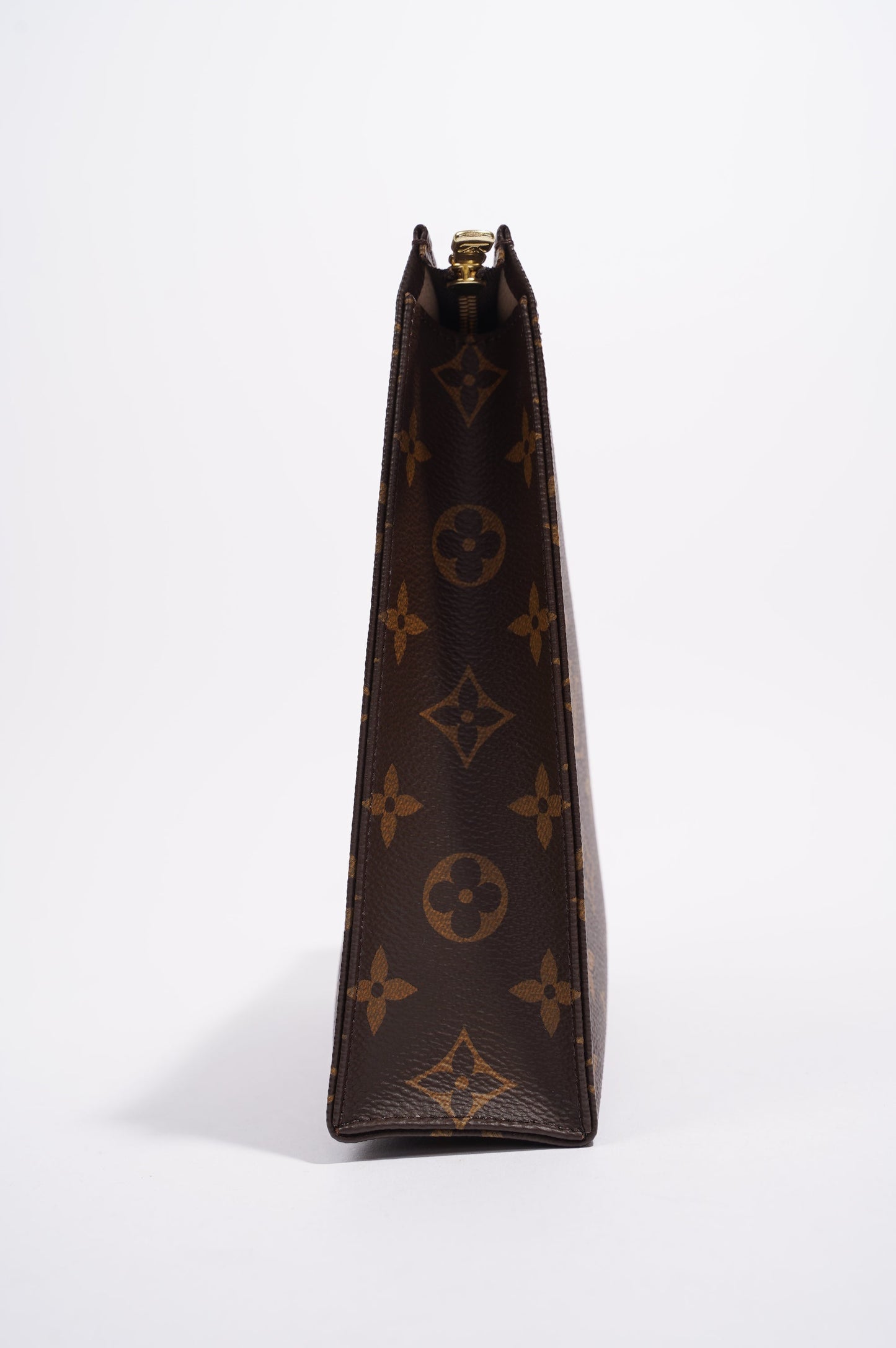 Louis Vuitton Womens Toiletry Monogram 26