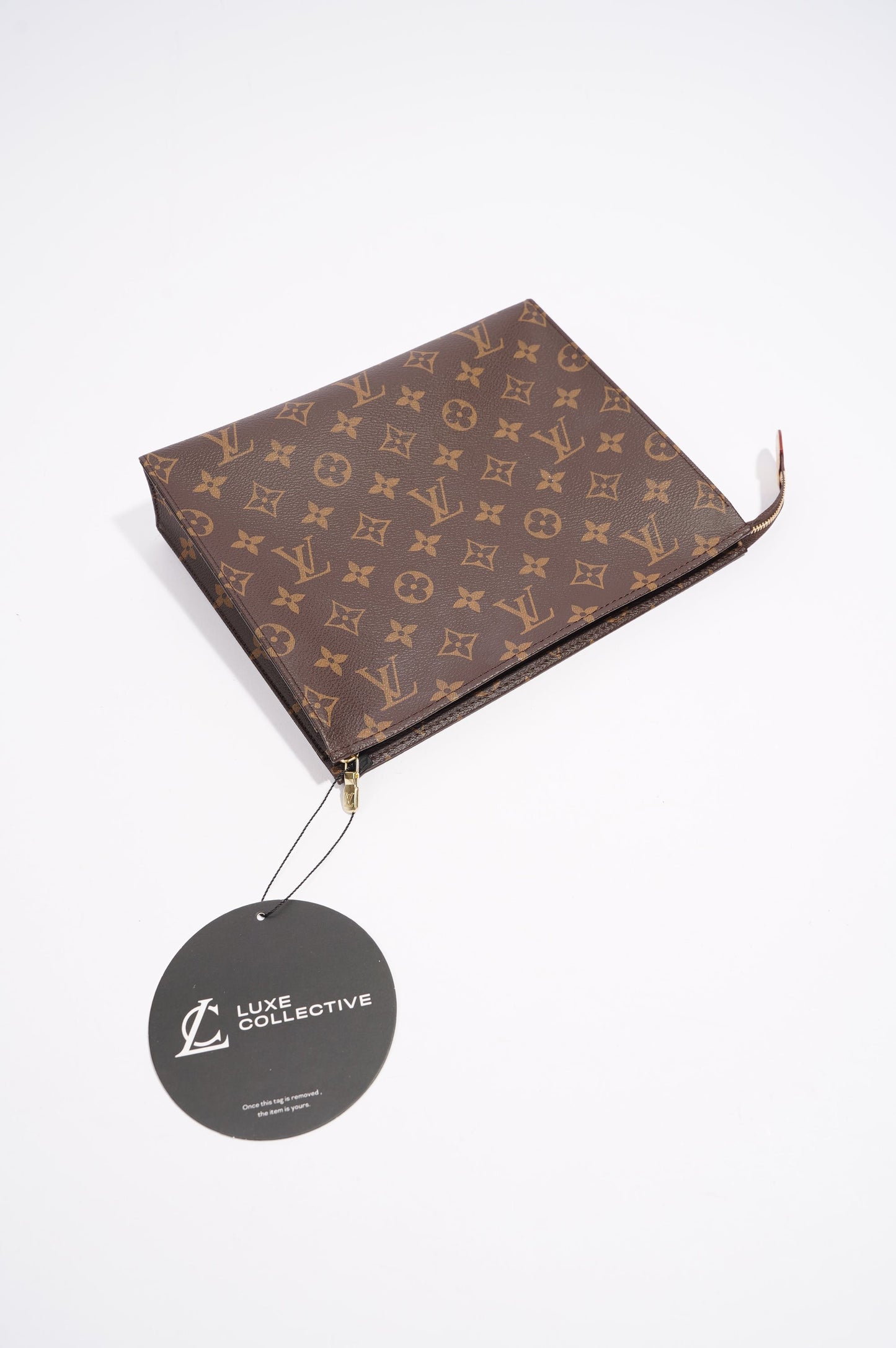 Louis Vuitton Womens Toiletry Monogram 26