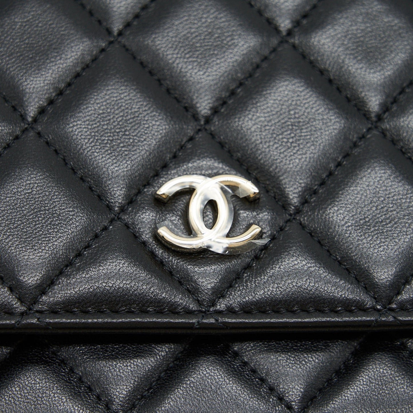 CHANEL WALLET ON CHAIN IN LAMBSKIN WITH CHARMS IN LGHW