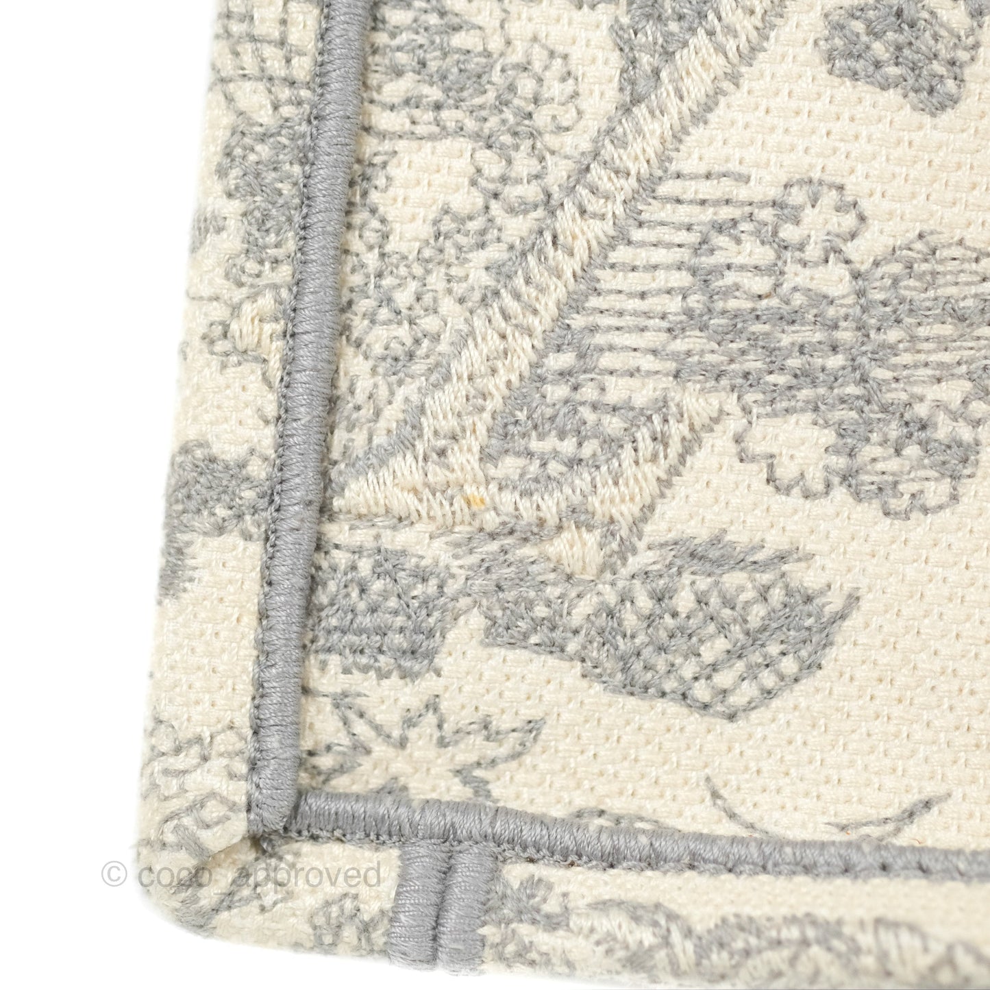 Christian Dior Medium (Old Small) Embroidered Toile De Jouy Light Grey Canvas Book Tote