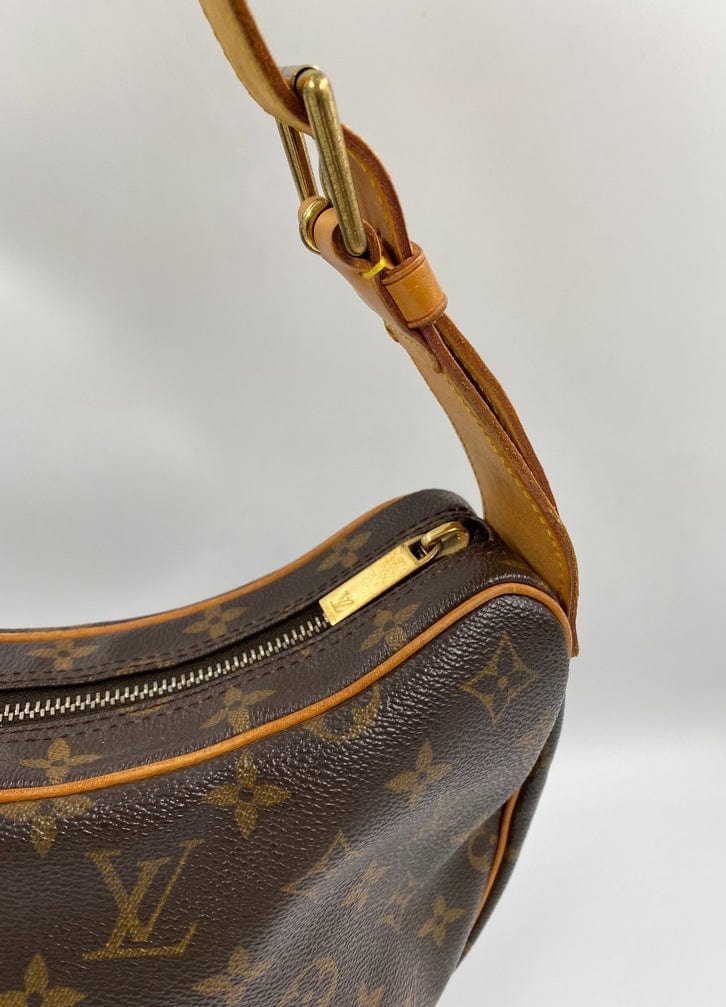 Louis Vuitton Croissant MM