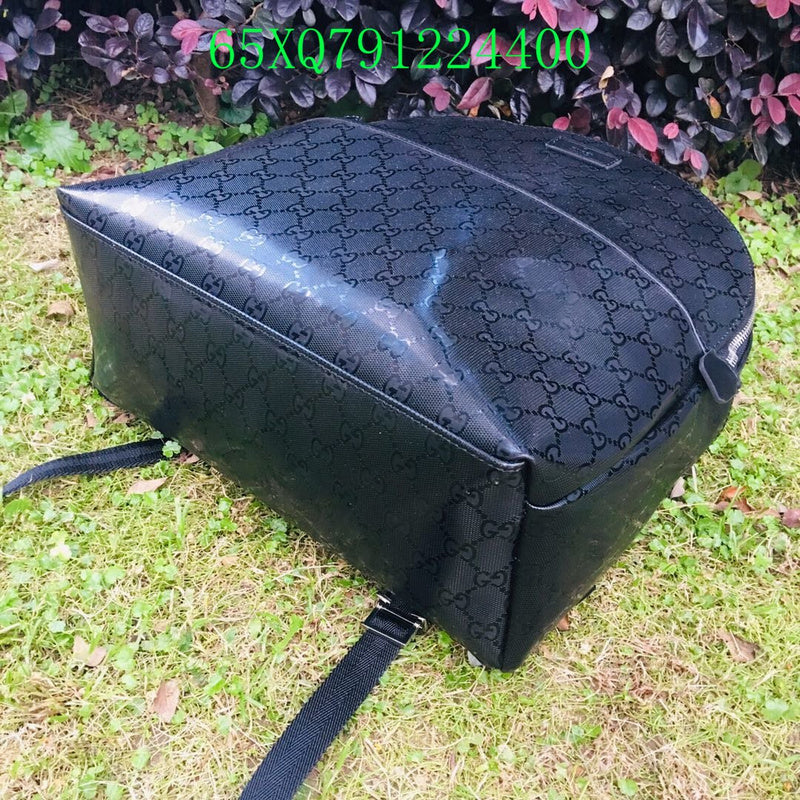 Gucci Bags - The Tote 1043