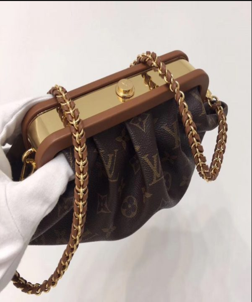 Louis Vuitton Boursicot Ew