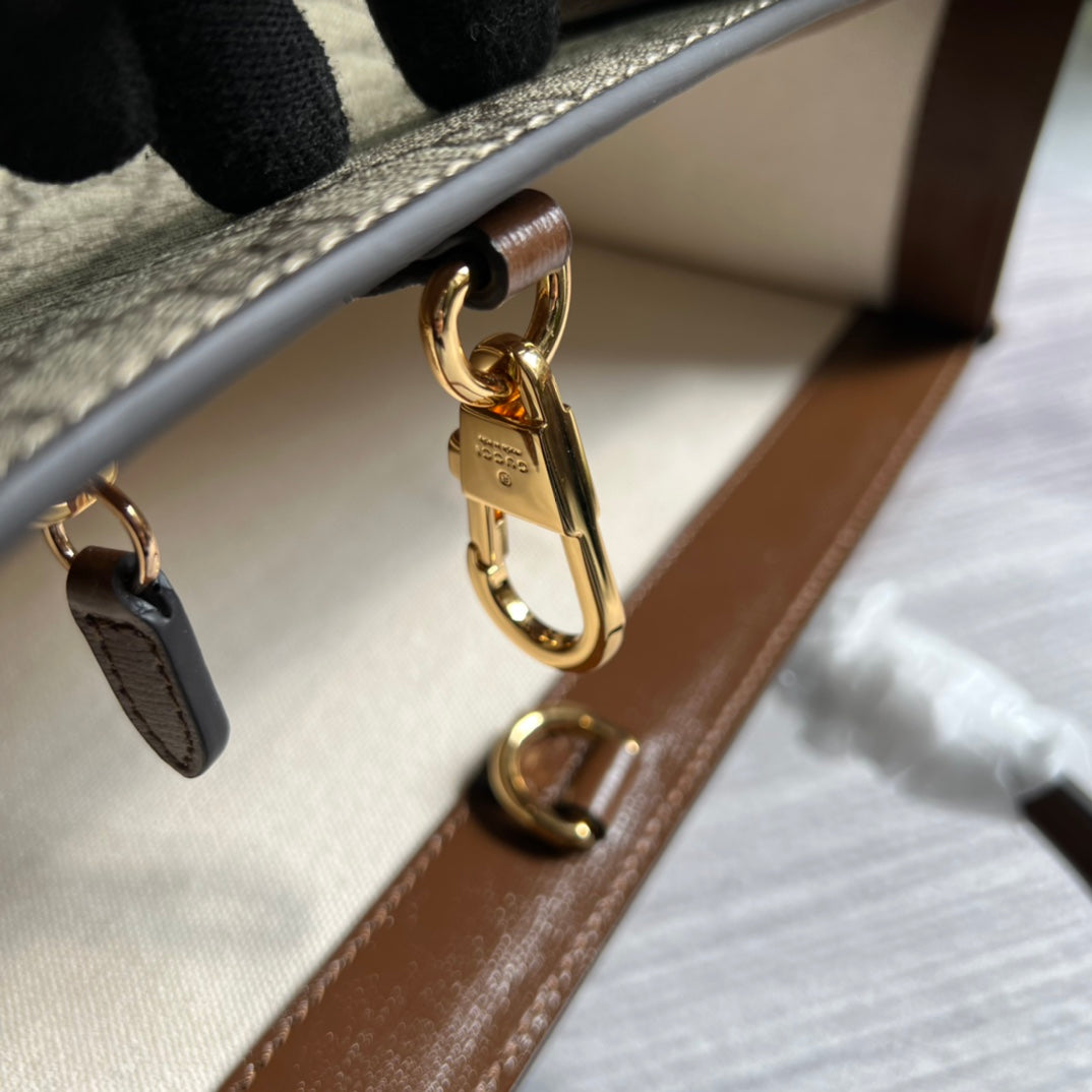 Gucci Medium Tote Bag With Interlocking G