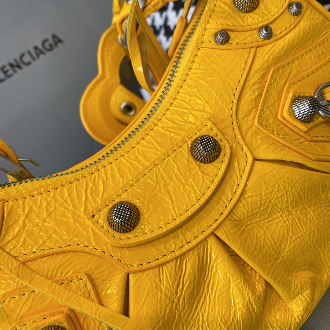 Balenciaga Le Cagole XS Bag