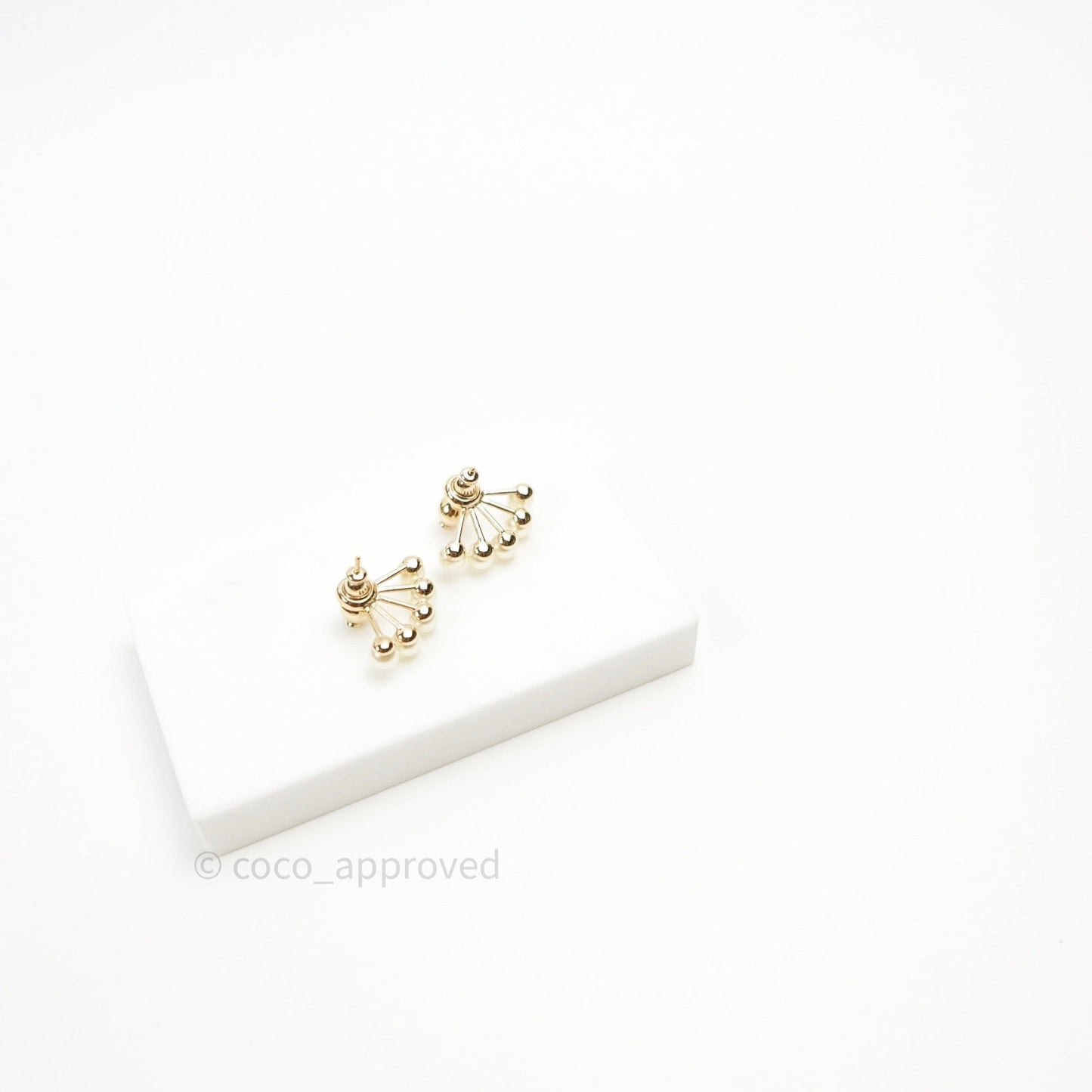 Christian Dior Pearl La Peite Tribale Earrings