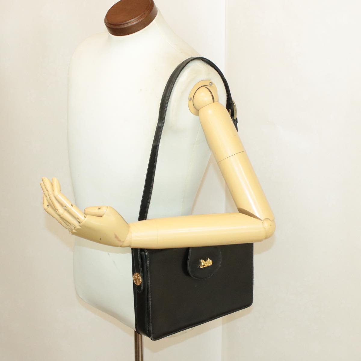 Celine Horse Carriage Shoulder Bag Black Leather rd764