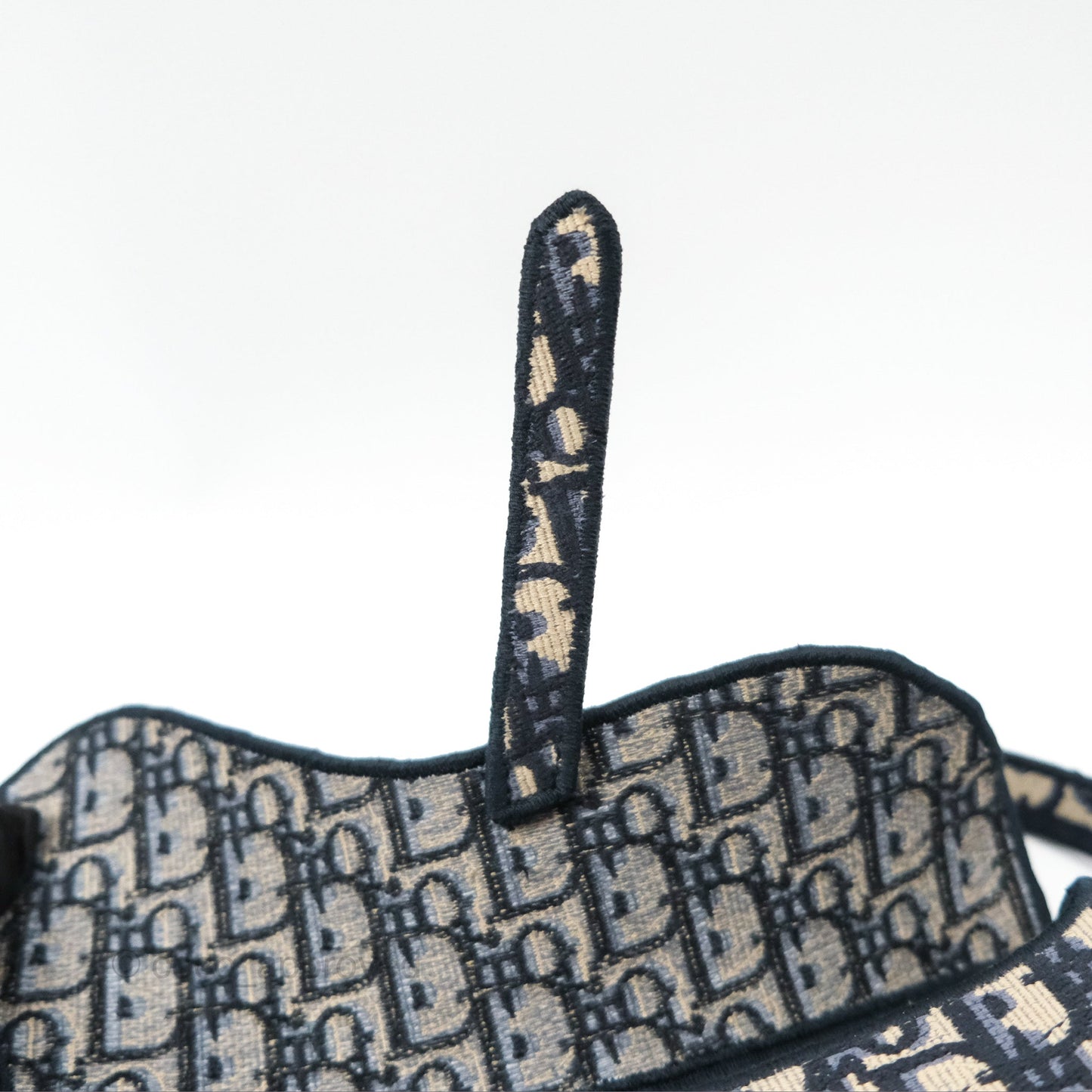 Christian Dior Navy Saddle Bag Dior Oblique Embroidery Gold Hardware
