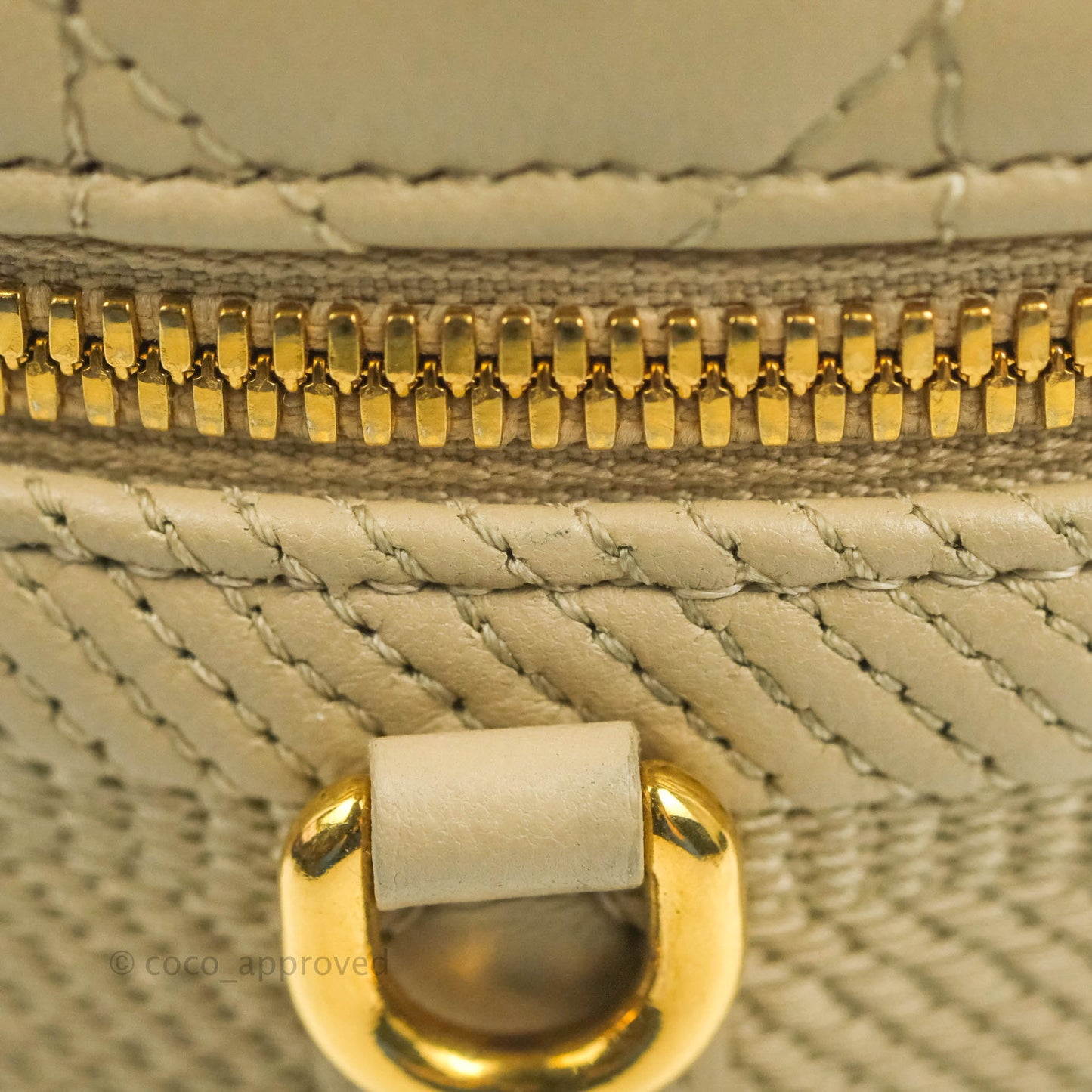Christian Dior Small Diortravel Vanity Case Beige Lambskin Cannage
