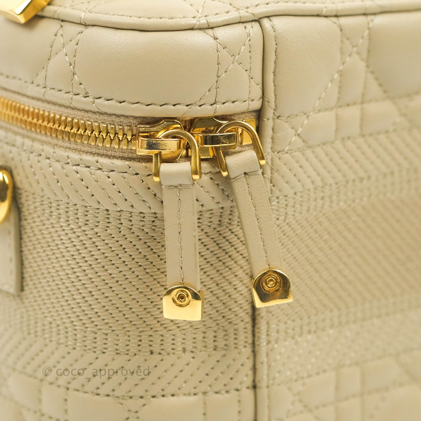 Christian Dior Small Diortravel Vanity Case Beige Lambskin Cannage