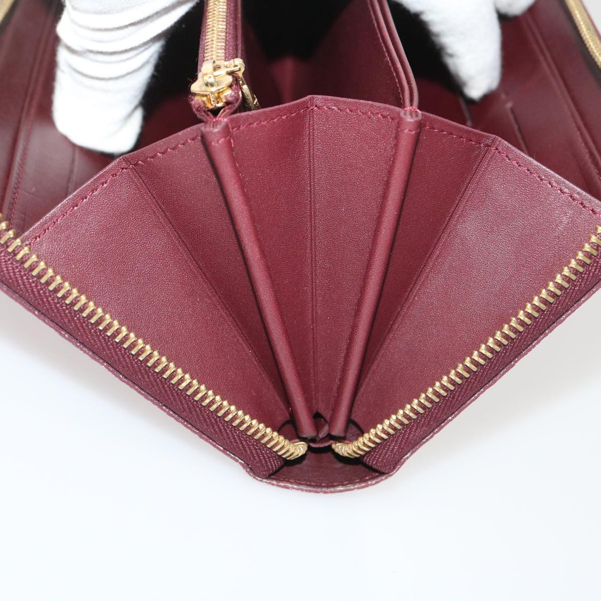 Louis Vuitton Bordeaux Patent leather Portefeuille zippy wallet accessories
