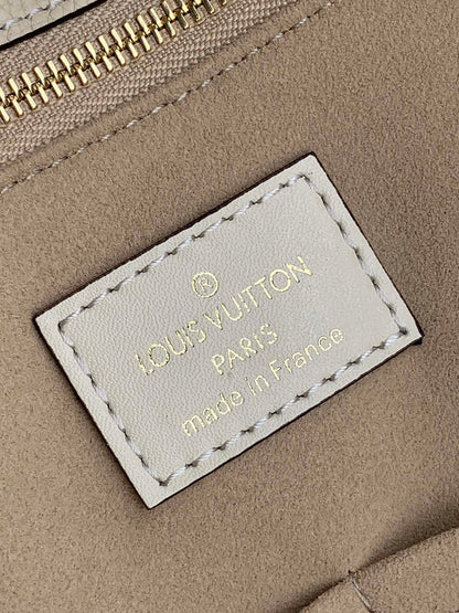 Franco Shops - Louis Vuittons  - 15514
