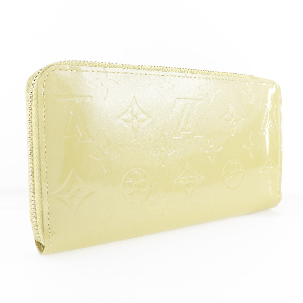 Louis Vuitton Green Patent leather Zippy wallet wallet accessories