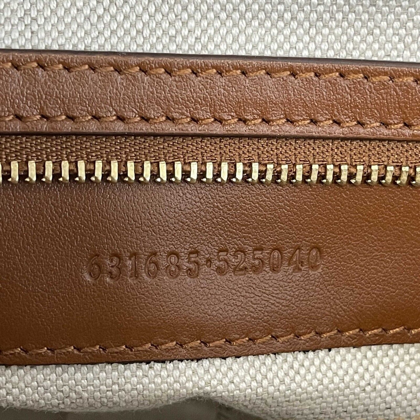 GUCCI - NEW Embossed GG Matelasse Brown Shoulder Tote