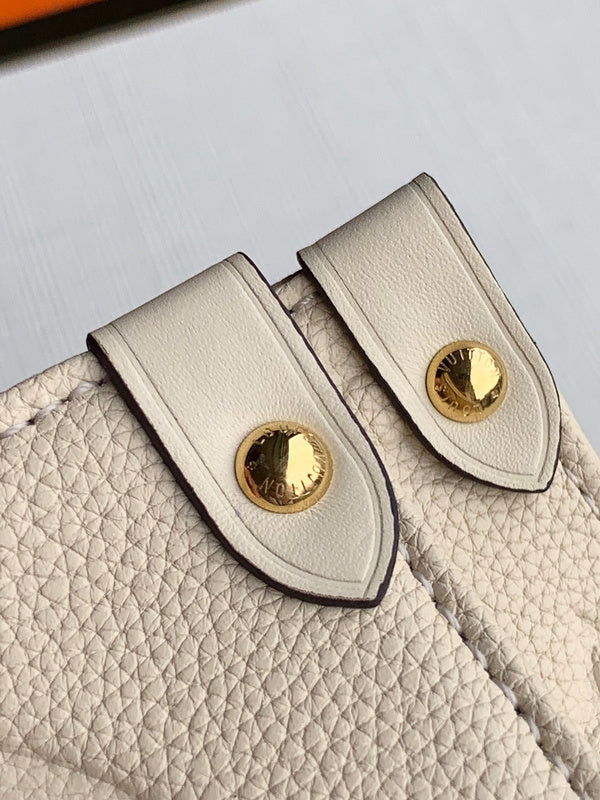 Franco Shops - Louis Vuittons  - 15514
